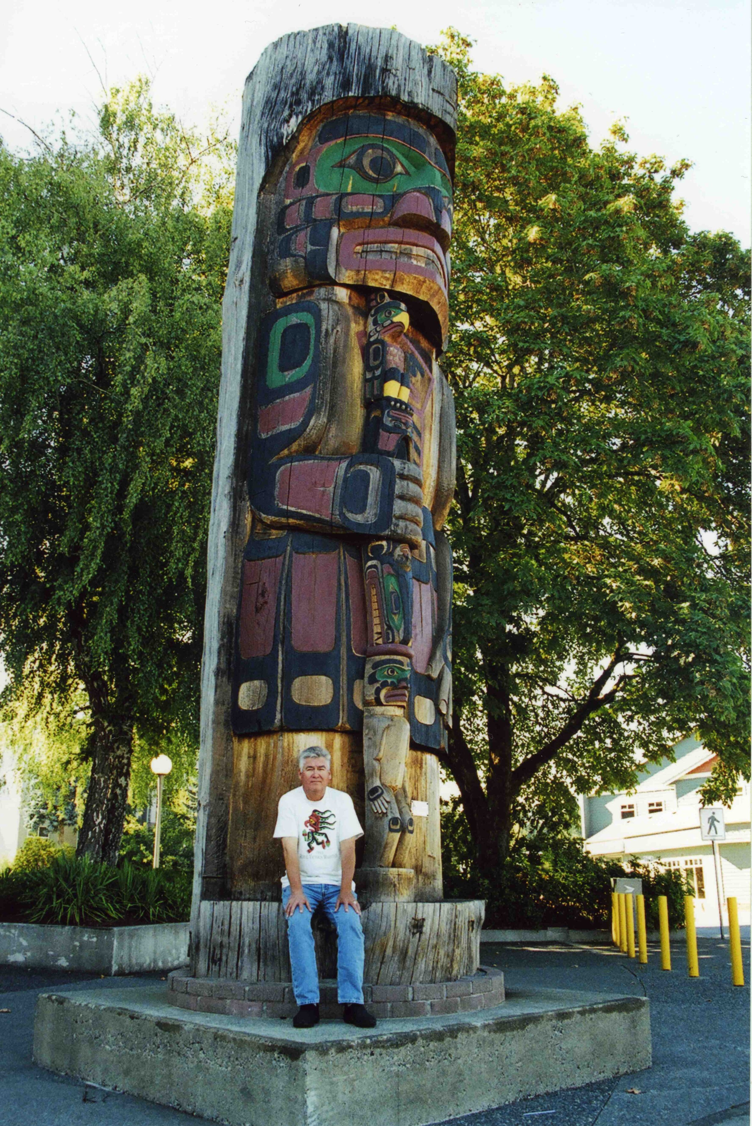 Largest Totem Pole.jpg