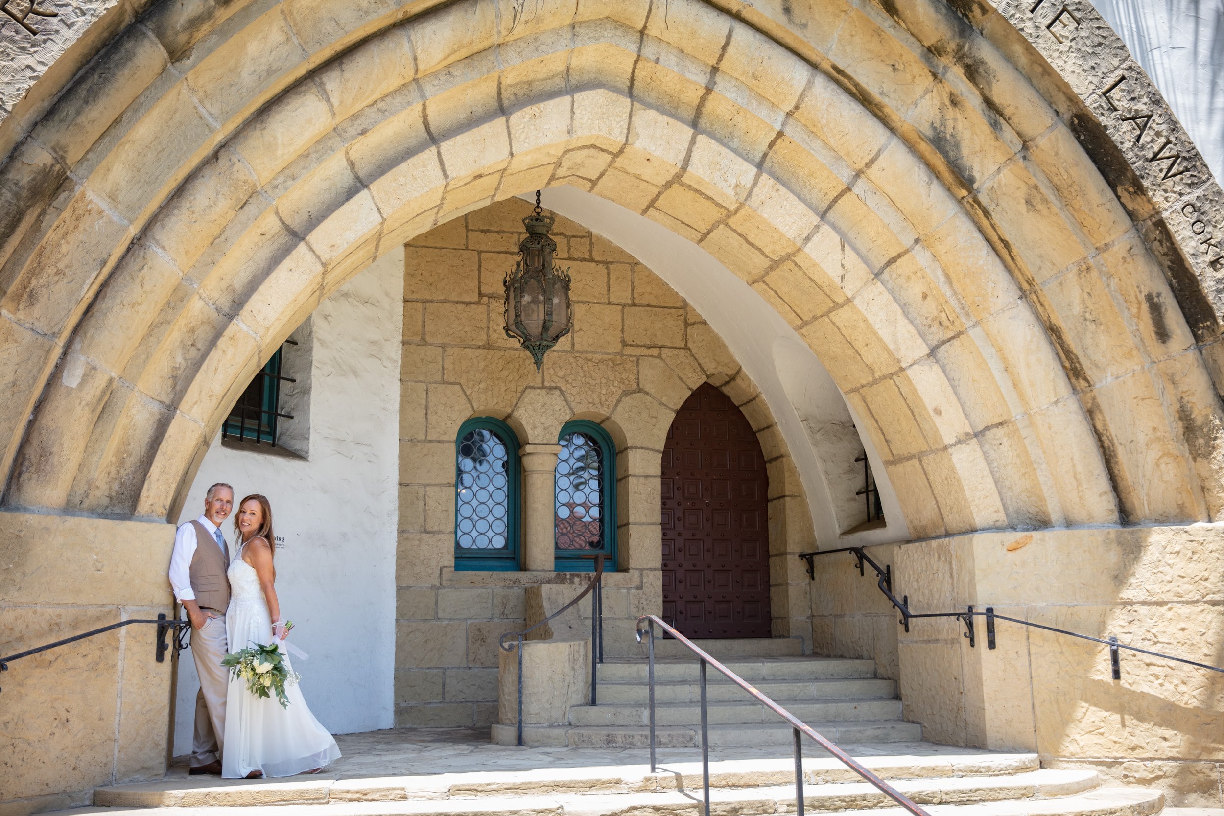 Stone-archway-santa-barbara-courthouse