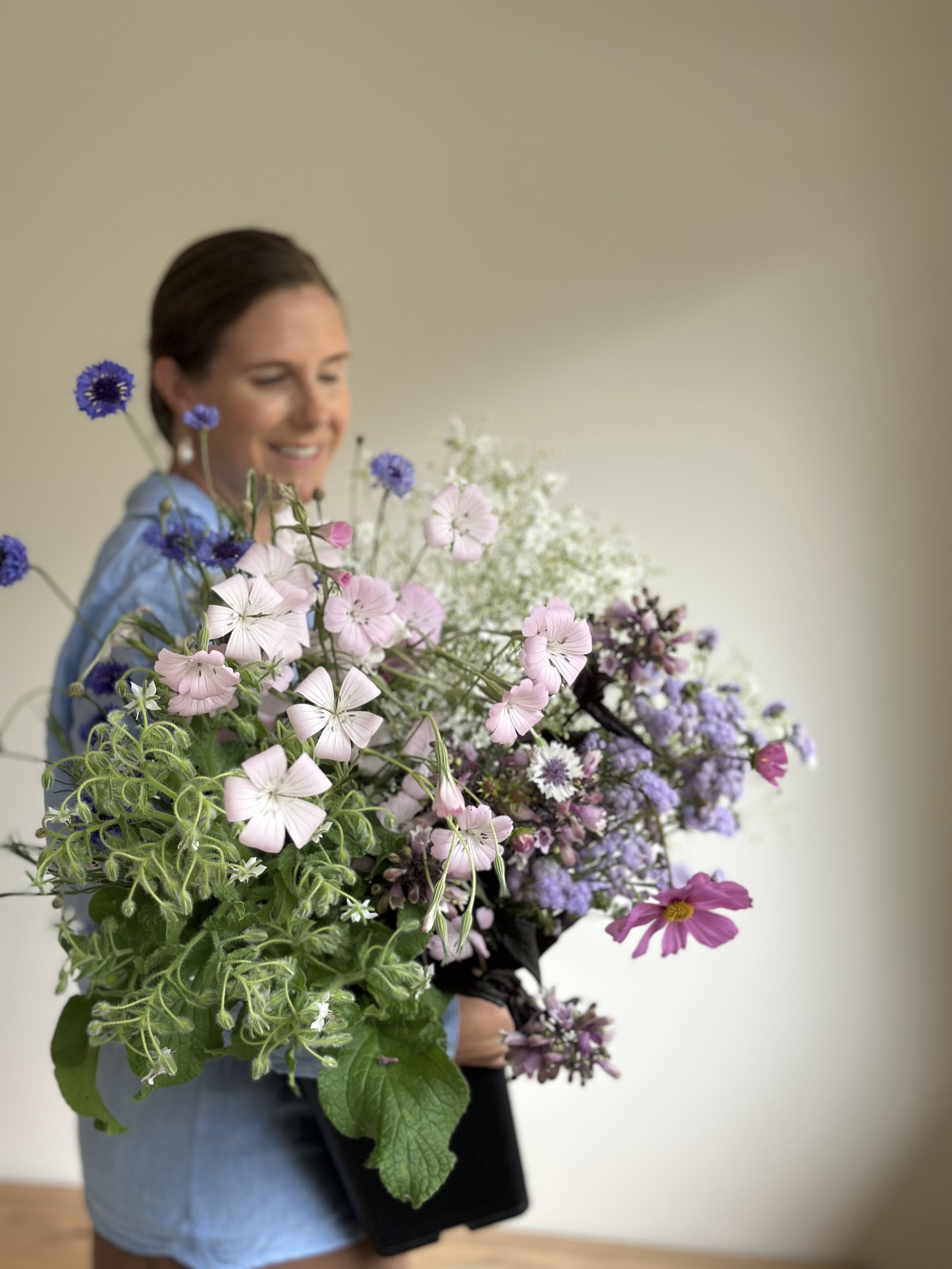 Cottageblooms_blush_blue_white_licencetobloom61.jpeg
