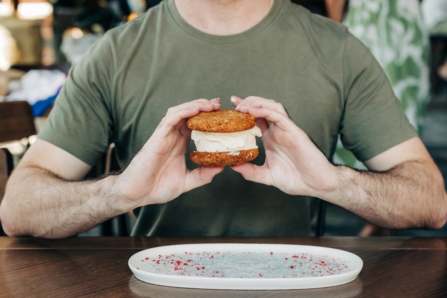Honour our heroes this Anzac Day with a sweet salute, available only at Hotel Gosford this Thursday from 11:30am!

Our Anzac ice-cream sandwich is crafted from a generations-old recipe paired with the finest locally sourced ice creams. Toast to our d