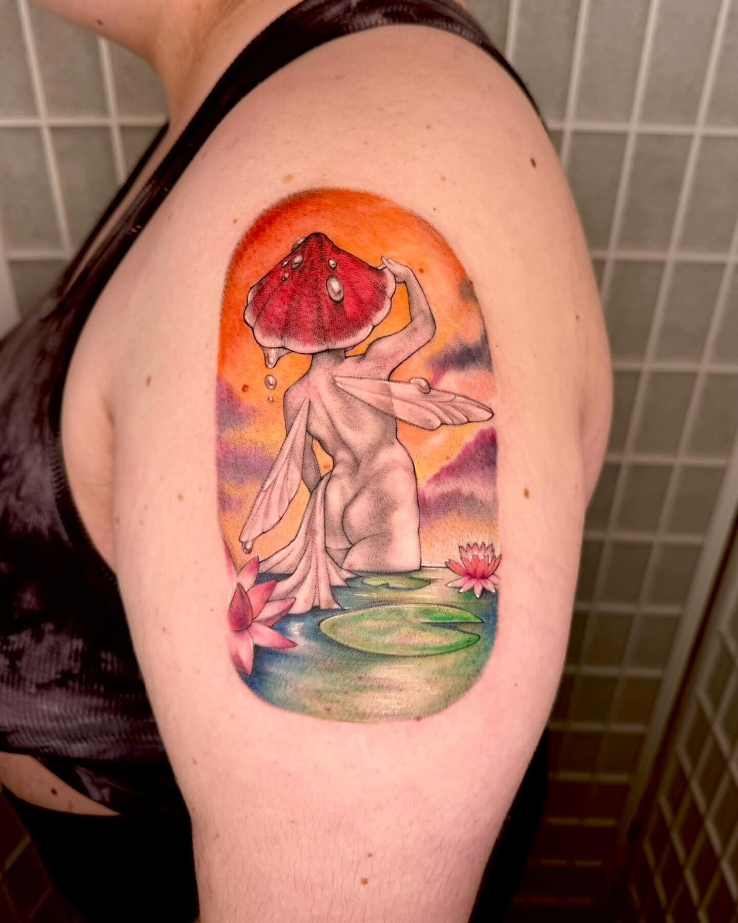 First tattoo of the Year!🍄🌅
Thank you Saline for claiming this flash piece! So excited that we got to see it become your first tattoo! What a great way to start off the year with a magical mushroom fairy 🧚&zwj;♂️ . Can&rsquo;t wait to see what 202