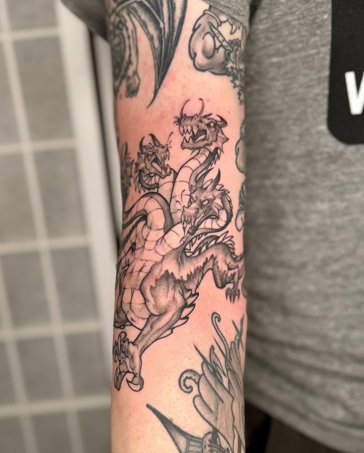 Micaeah @micaink_ does sick tattoos, no doubt. This Hydra Filler in this Monster Sleeve for Landon is incredible&hellip; but also, Micaeah brings such a joyful presence to the shop. It&rsquo;s obvious when she&rsquo;s off adventuring (yay! 🎉 but) sh