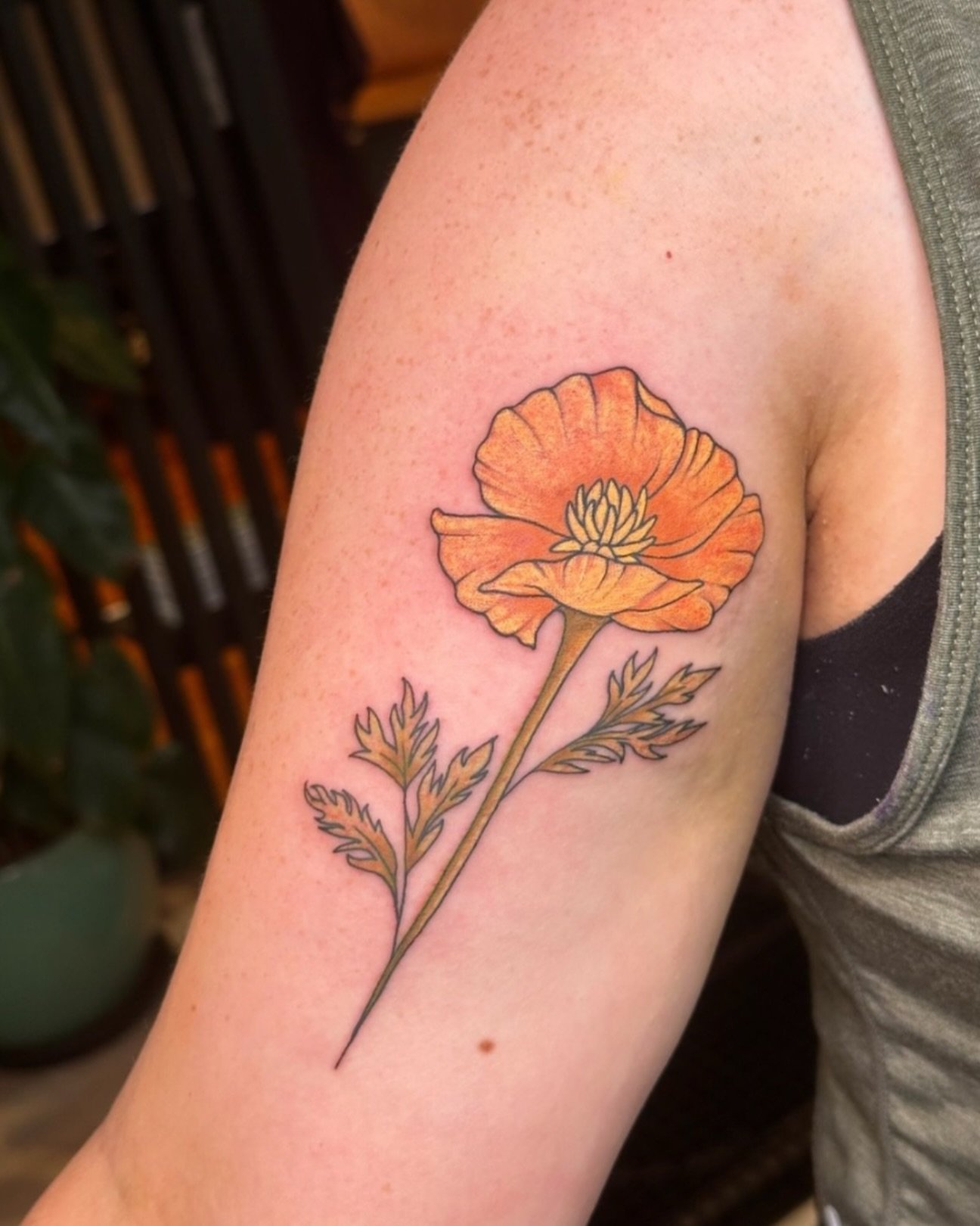 A California Poppy by tattoo artist Sierra @witchinghourink Sierra works most Walk in Wednesdays and is also available for appointments!

#tattooartist #tattoos #illustrativetattoos #colortattoo #flowertattoo #portlandtattooartist #portlandtattoo #pd
