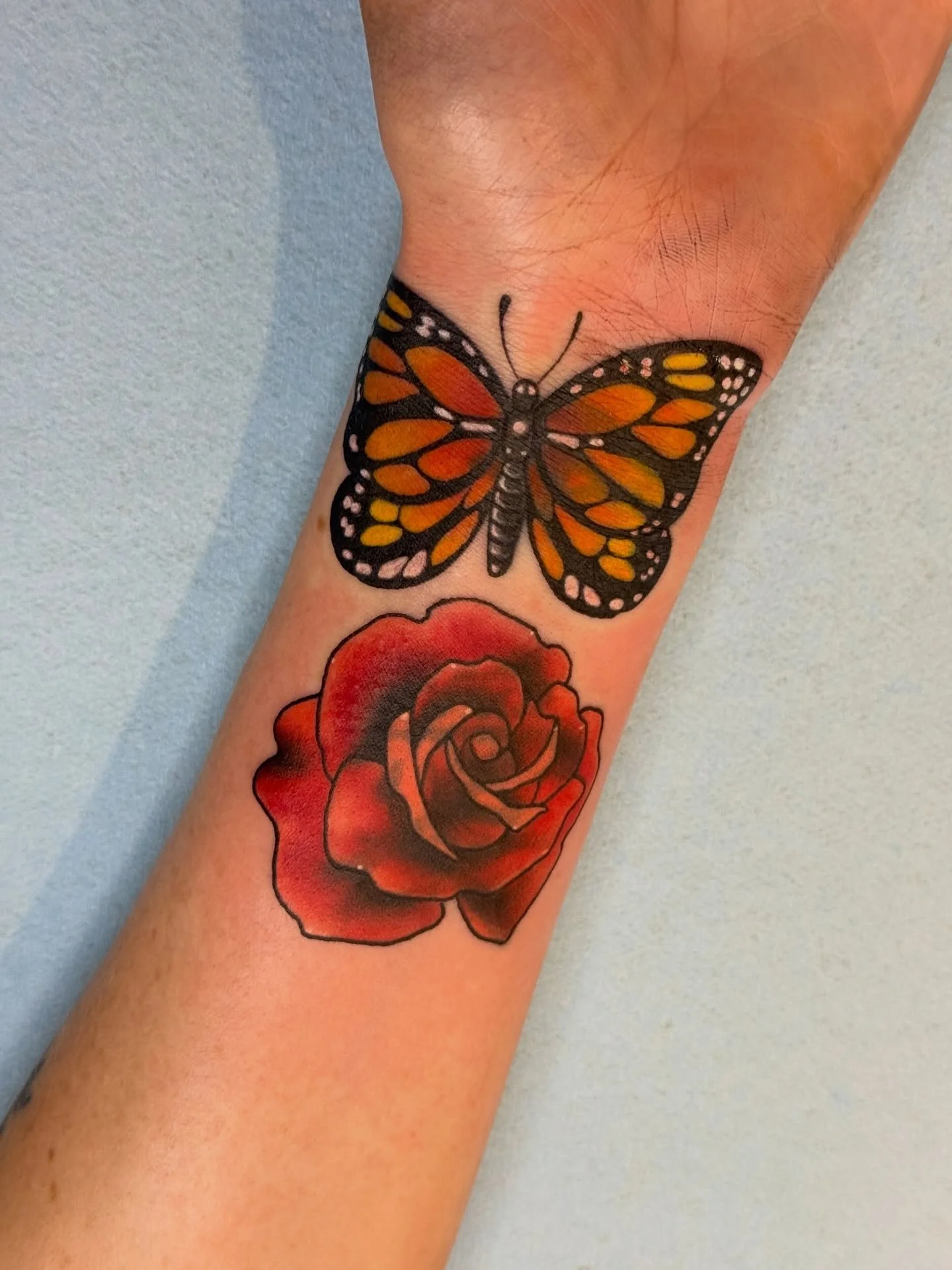 Covered a couple of younger days tattoos with some color for Keala.

#coveruptattoos #portlandartist #portlandtattoo