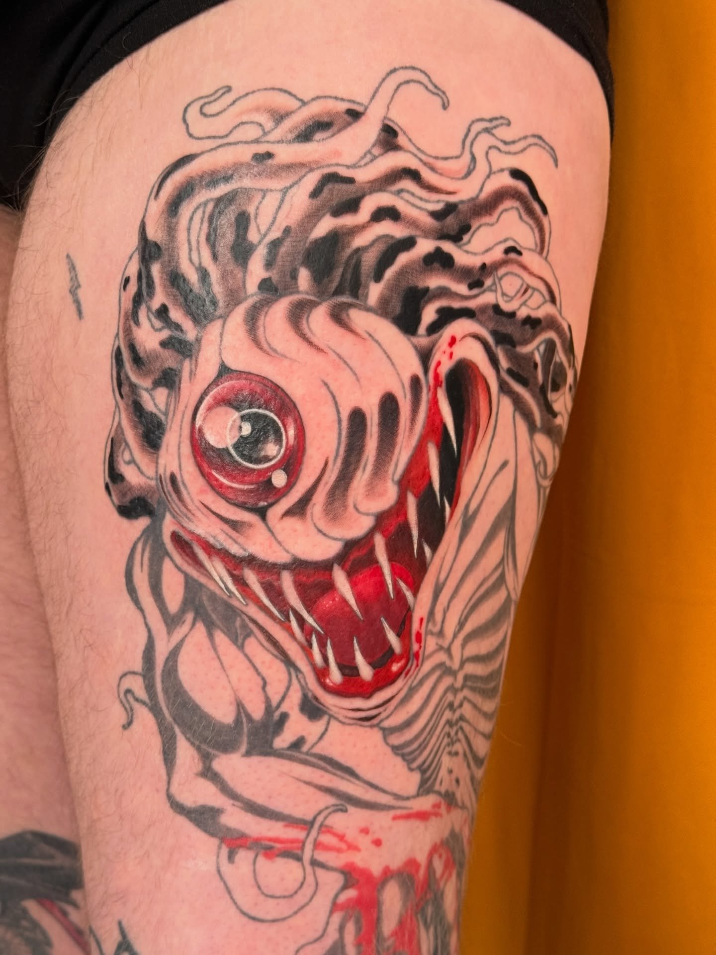 Put a few hours down on this Rika leg for Birdy who is also a local tattooer. Check him out @birdyeverhart 

#jujutsukaisenanime #portlandtattooartist #blackandredtattoo
