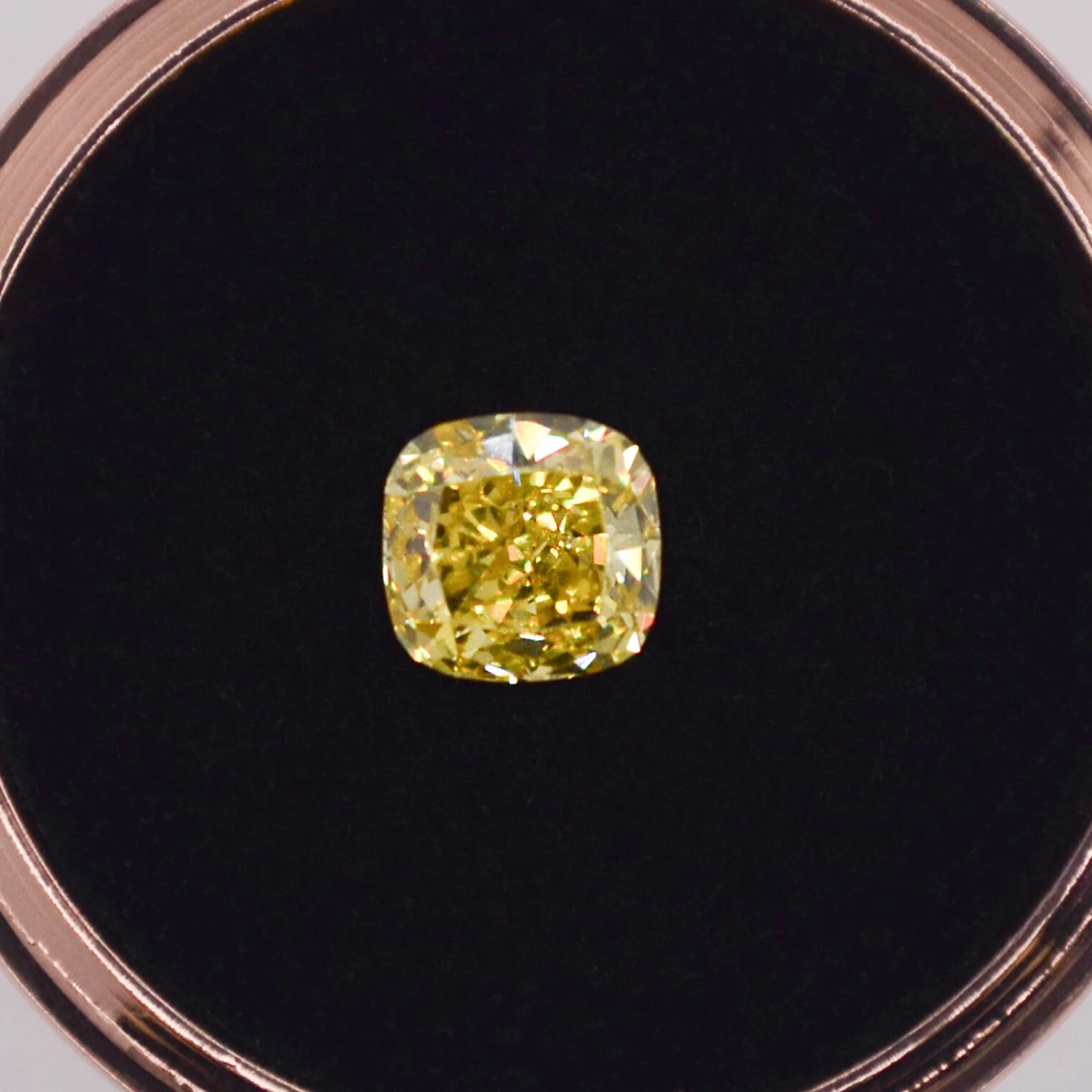 0.80-0.89_ct_Yellow_Cushion_CUT.JPG
