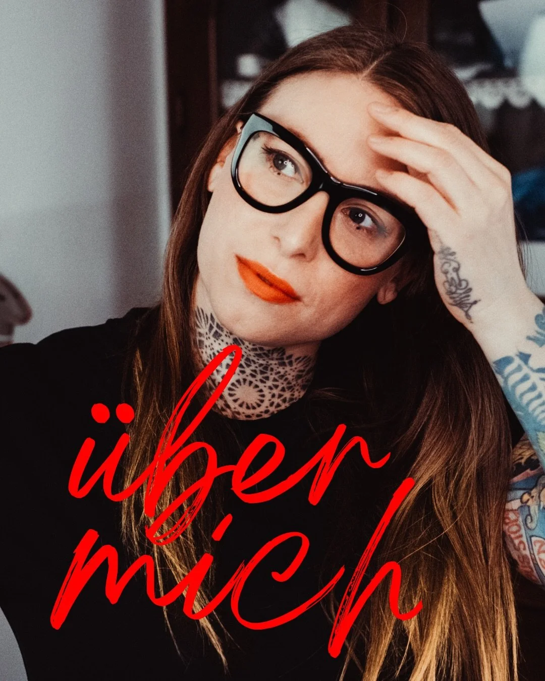 Hallo, da bin ich 💜 Jetzt hab ich es auch endlich geschafft, mich durch die letzten trillionen Fotos zu w&uuml;hlen und mich bei euch mal etwas vorzustellen! Eigentlich ist es mehr so eine Erz&auml;hlung meiner Reise als T&auml;towiererin und es f&u