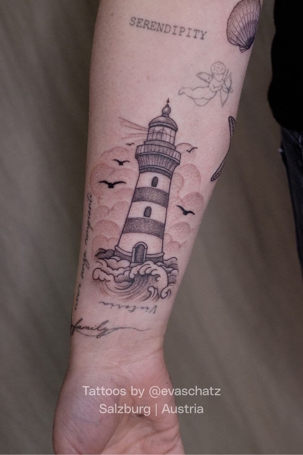 Eva Schatz Mint Club Tattoo 25.jpg