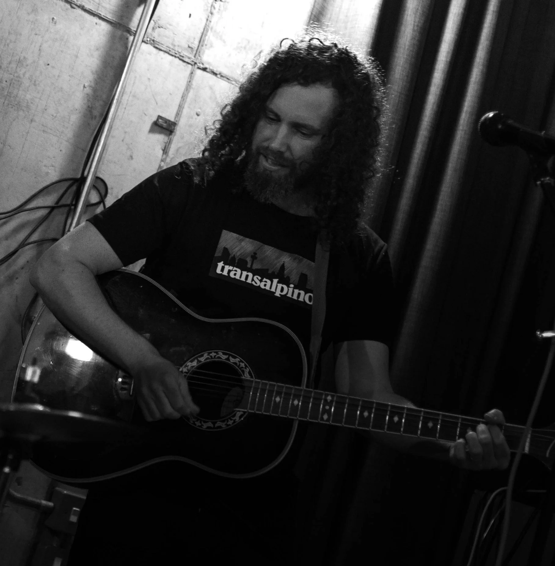 LIVE AT THE BARRACKS: MUSIC with Joe Rogerson