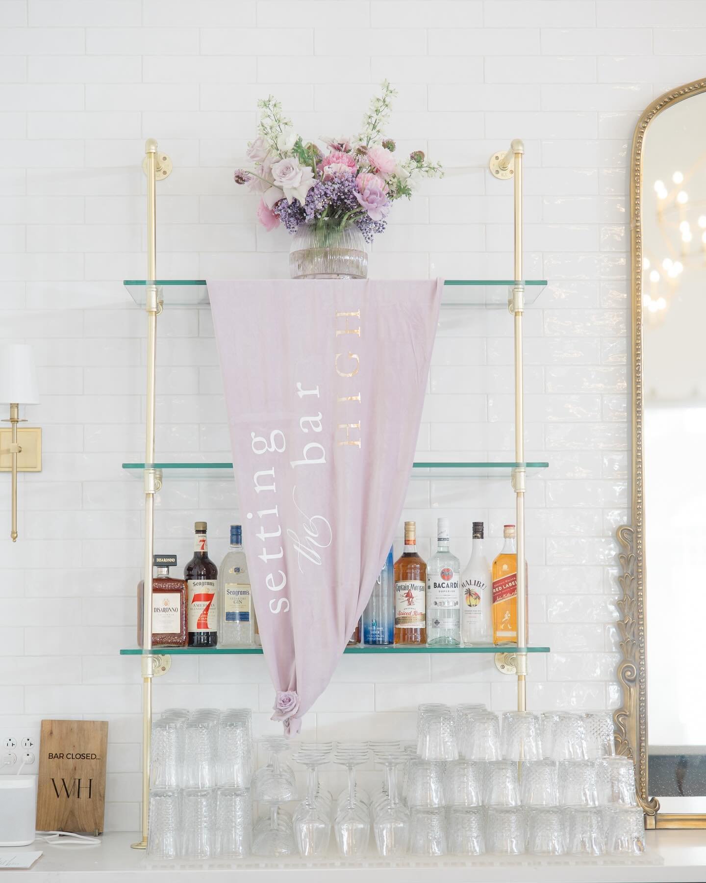 Setting the bar high for each and every event (pun intended!). 🥂

Venue: @westwind_hills 
Photographer: @erikarenephotography 

#stlouiswedding #missouriweddings #missouribrides #stlouisweddingvenues #missouriweddingvenues #cocktailhour #weddingcock