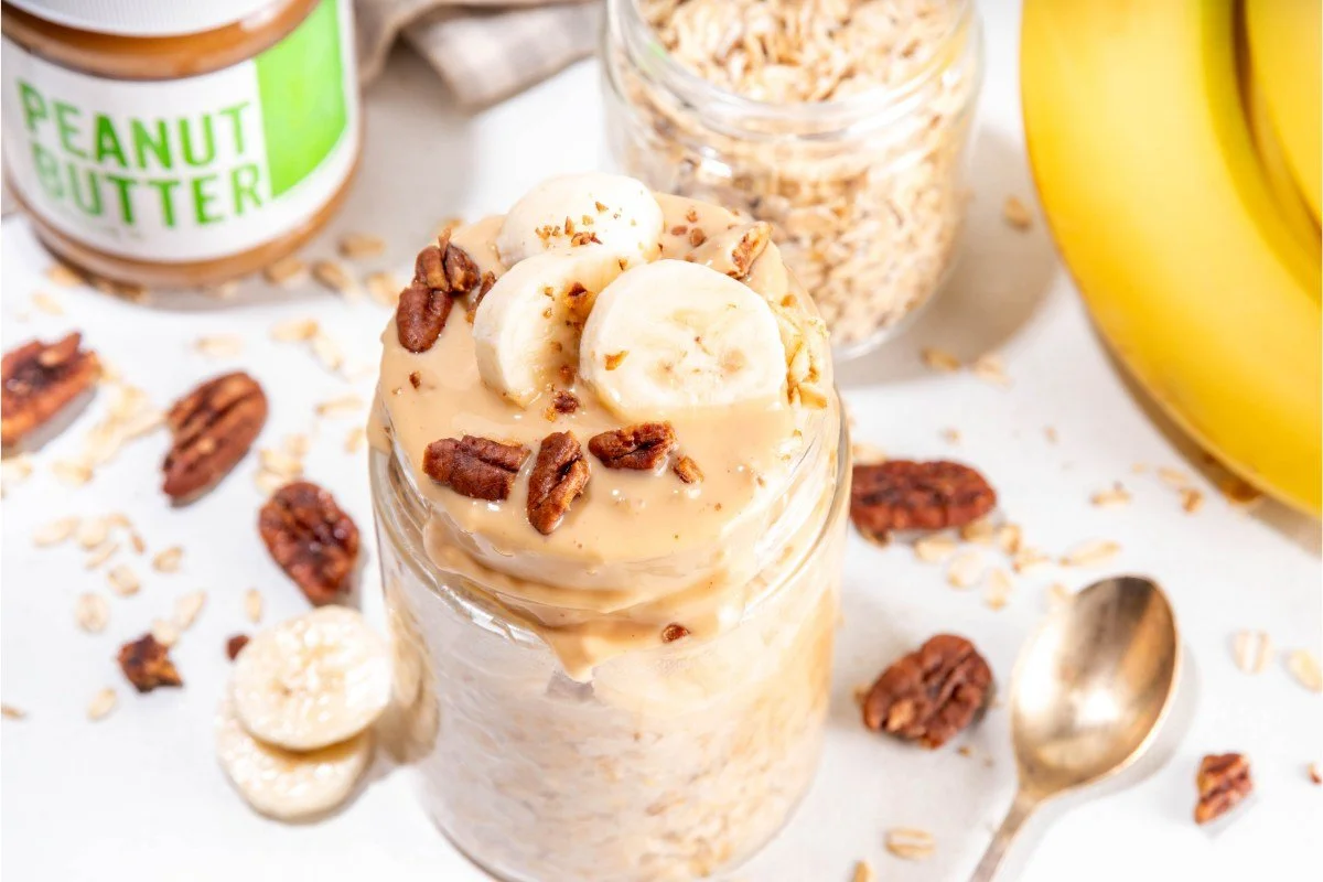 peanut butter and banana overnight oats oatmeal
