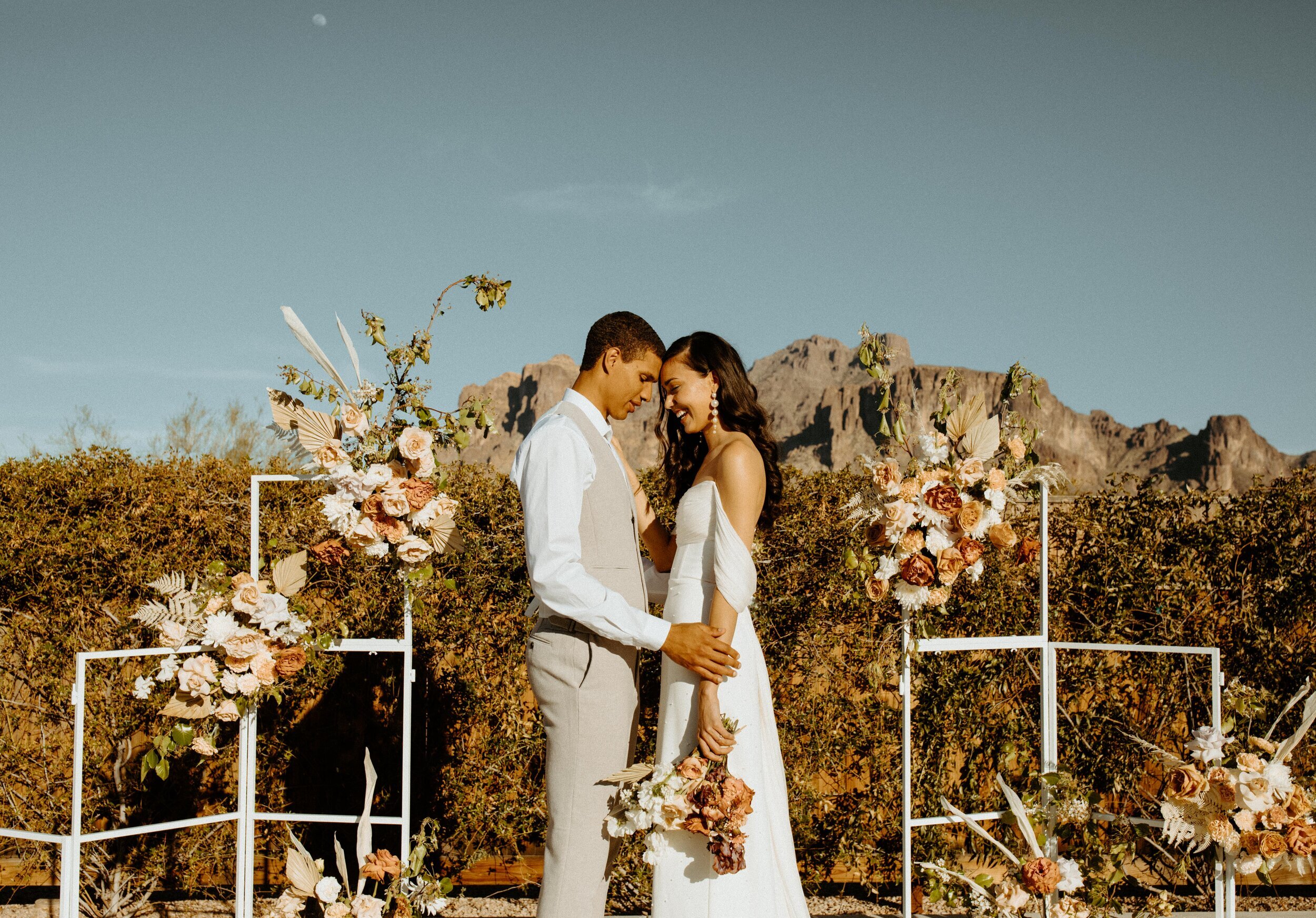 An Upscale, Earthy Wedding at The Paseo Venue in Phoenix Arizona