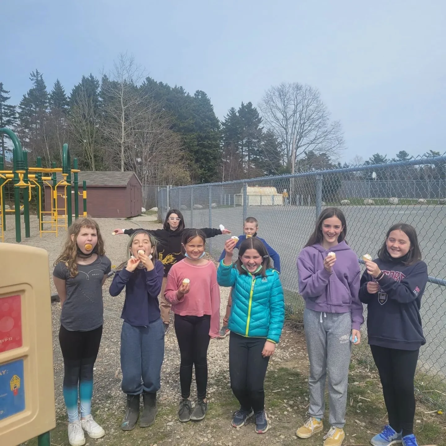 That's a wrap on afterschool art! It has been such a pleasure working with all of these kids.

#art #chesterartcentre #artclass #makingfriends