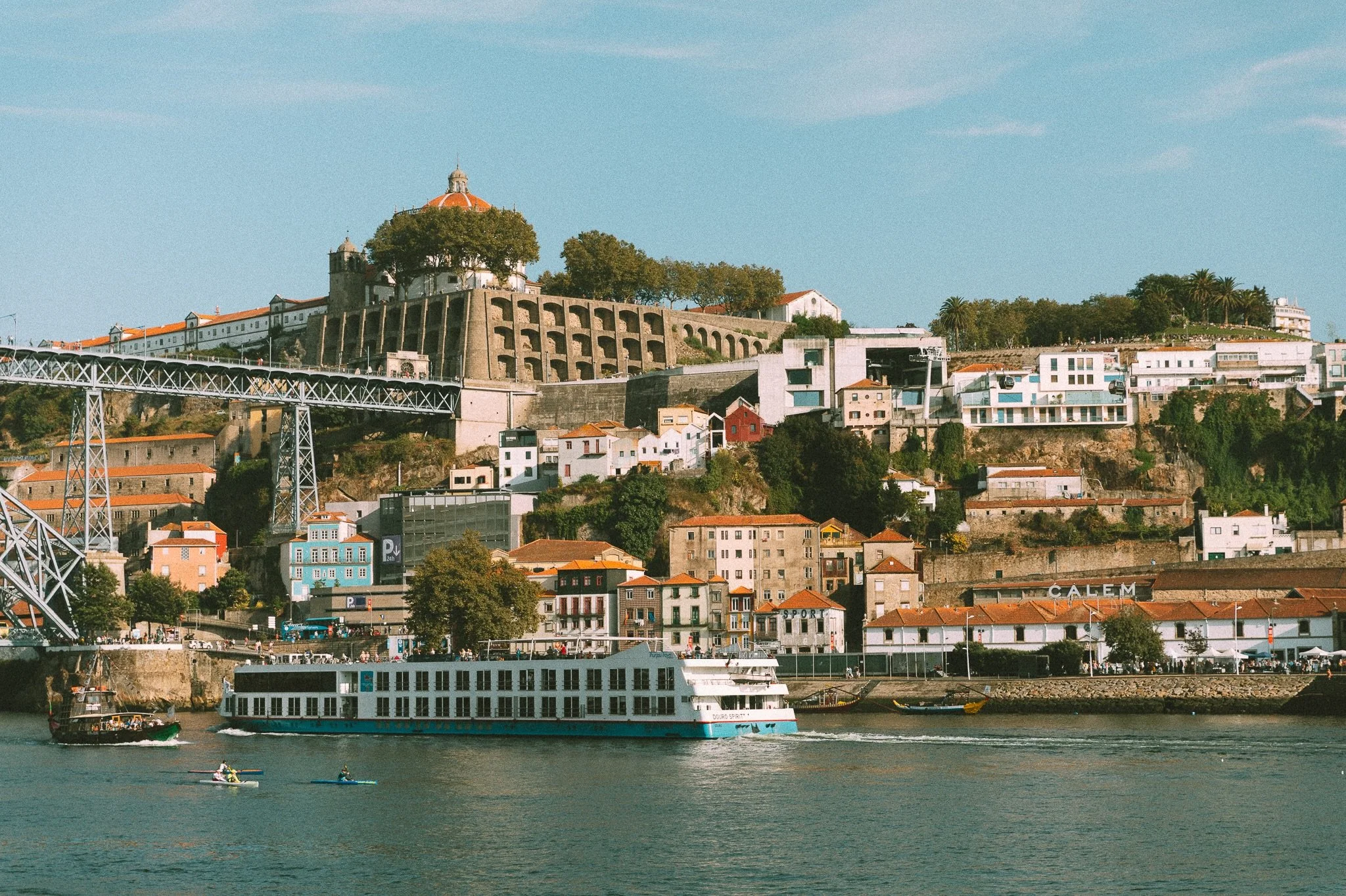 #vilanovadegaia #porto #portugal #douroriver #ribeiradoporto