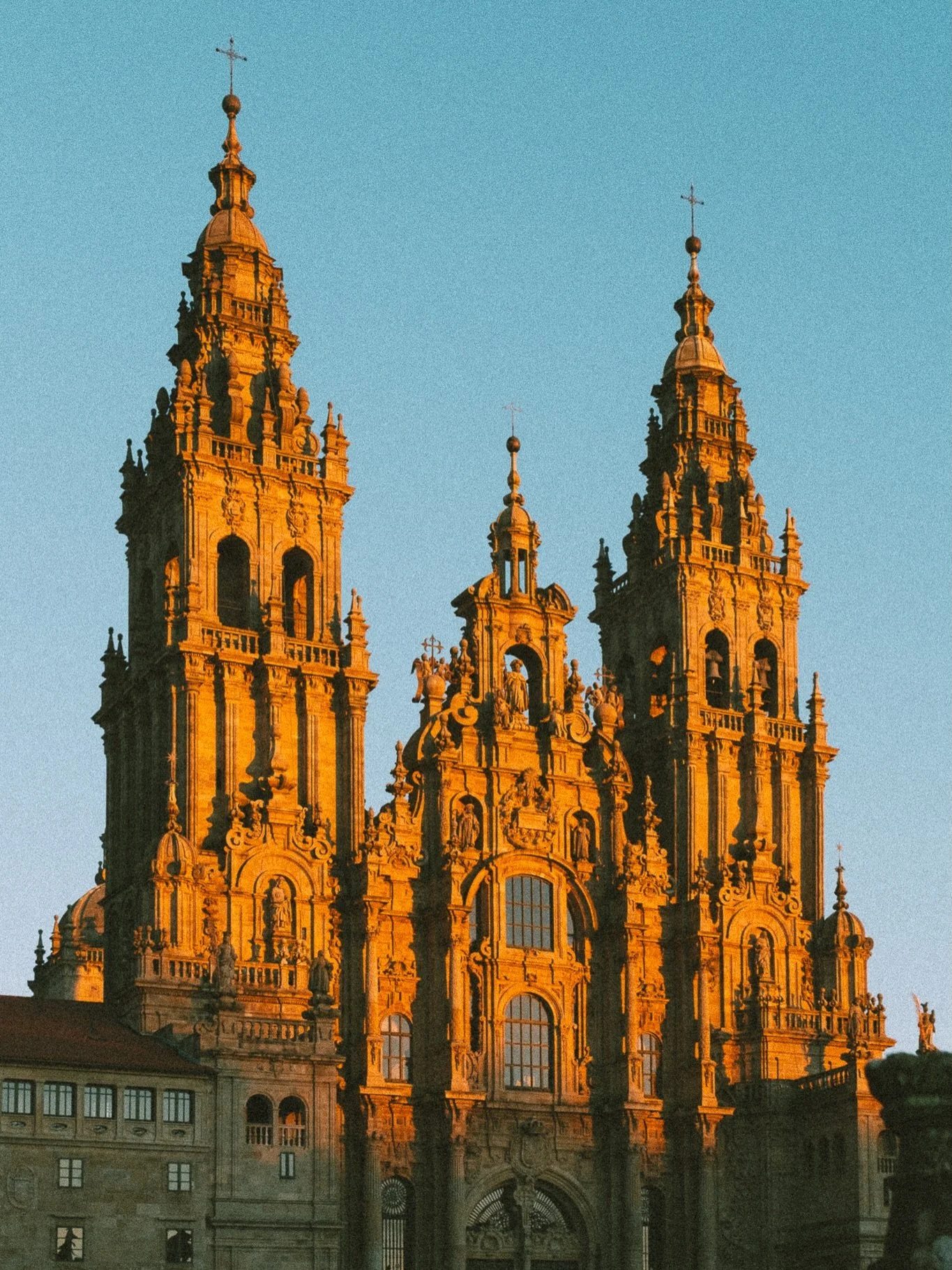 Uma viagem com calma.

#santiagodecompostela #galicia #arch #spain #travelling