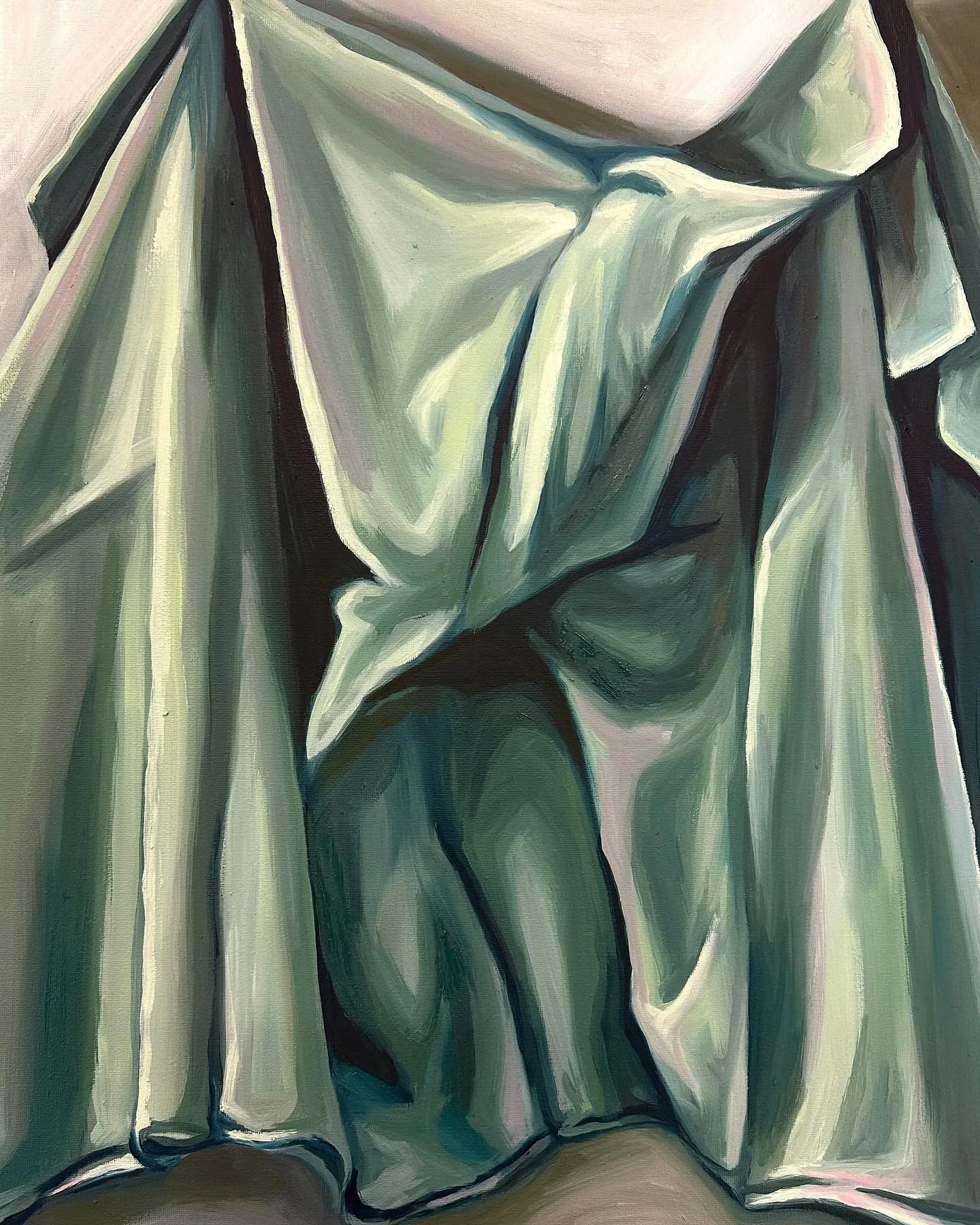Fabric study, done in 3 ~1.5 hour sessions in my Painting III class
24 x 18 in., oil on canvas 

#art #studioart #painting #oilpaint #oilpainting #artstudent