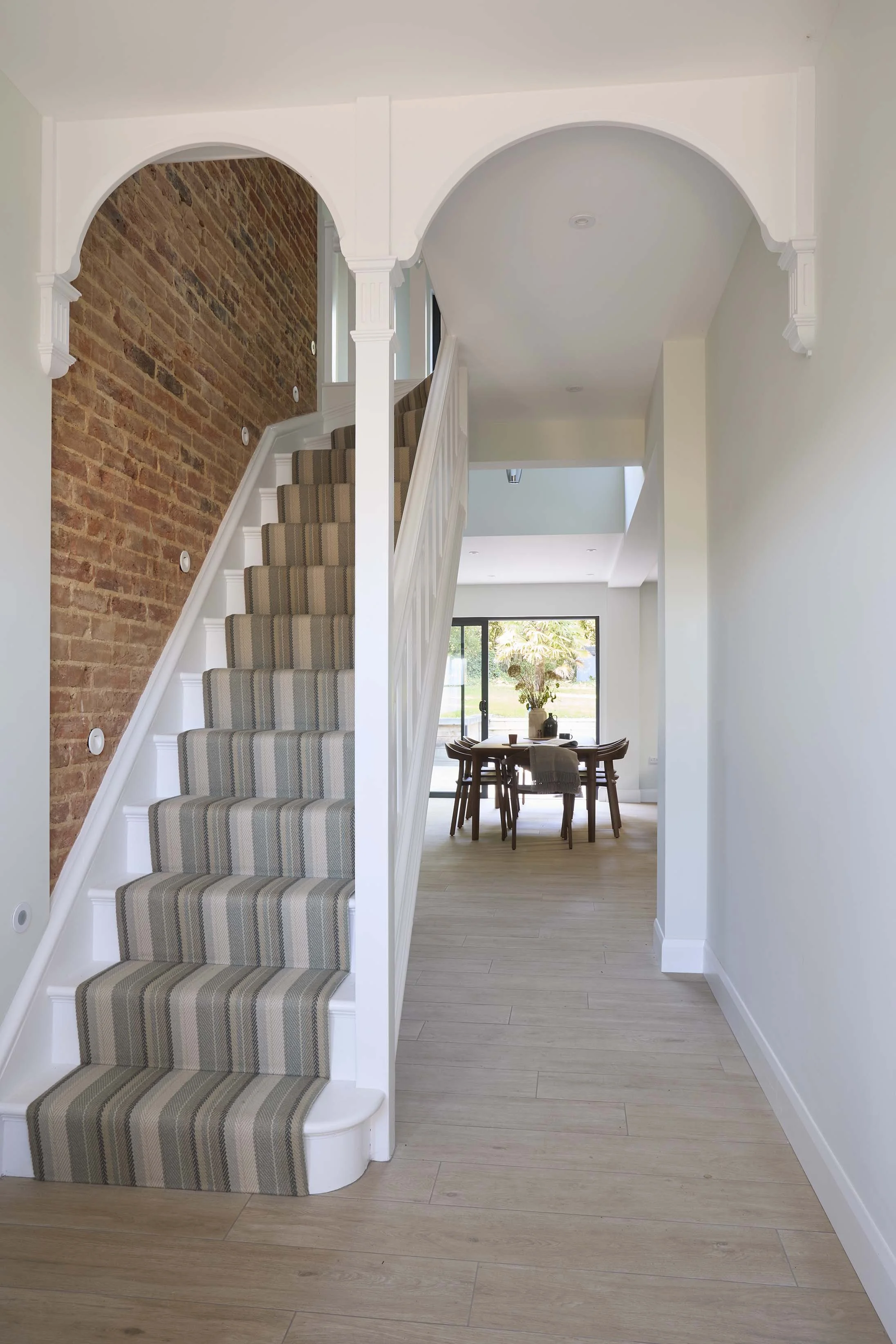 Timeless staircase in elegant contemporary home