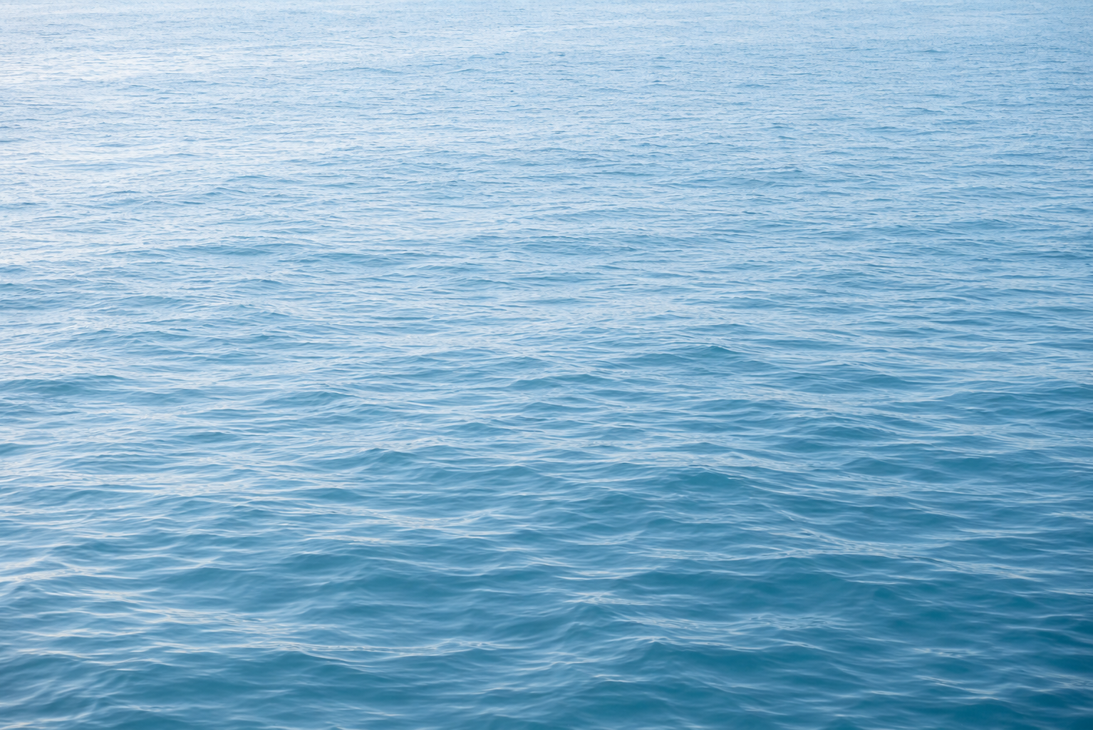 Blue sea at Seaview, Isle of Wight, reflecting the coastal setting of Fairylee.  Copy filename + alt text