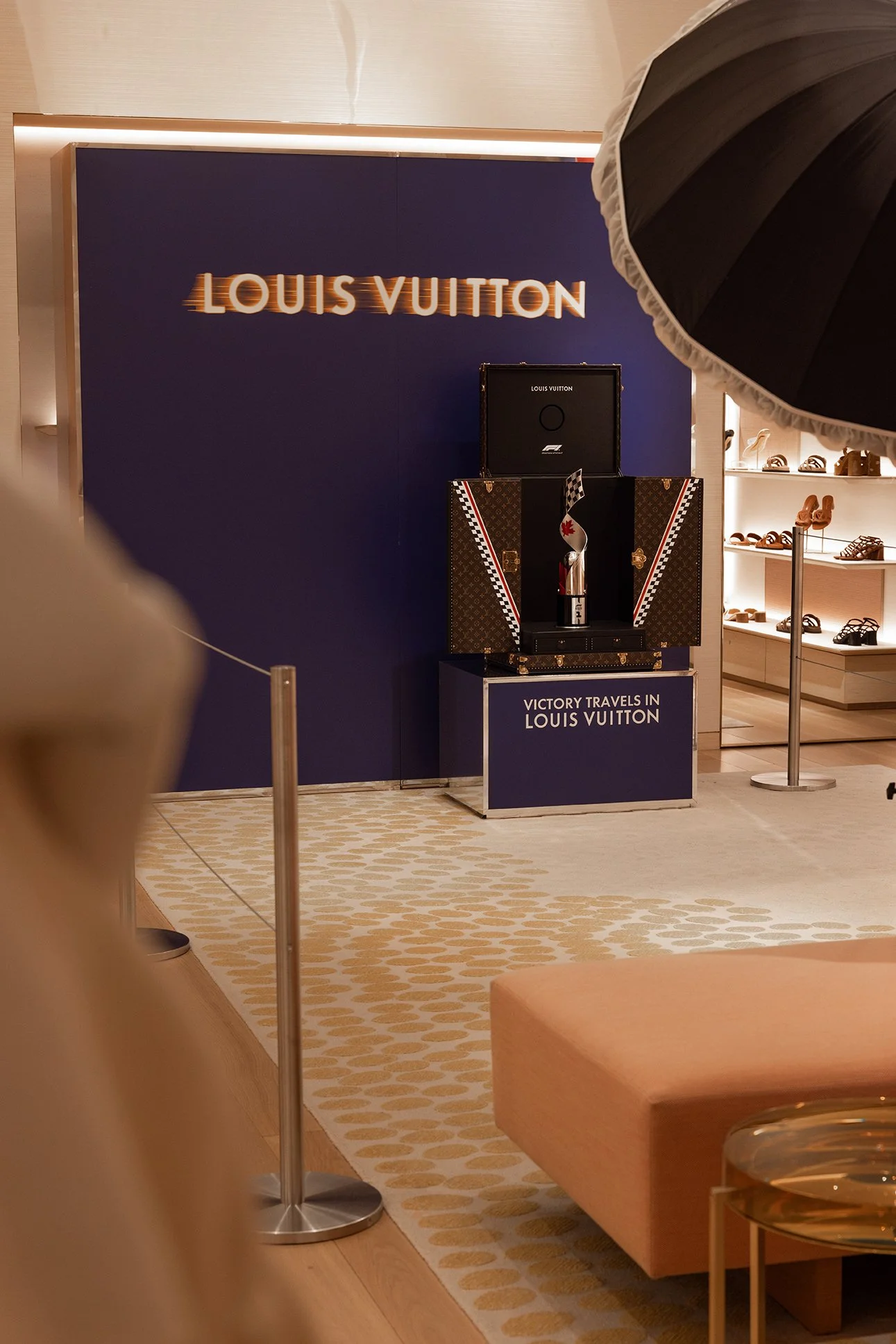 LOUIS VUITTON