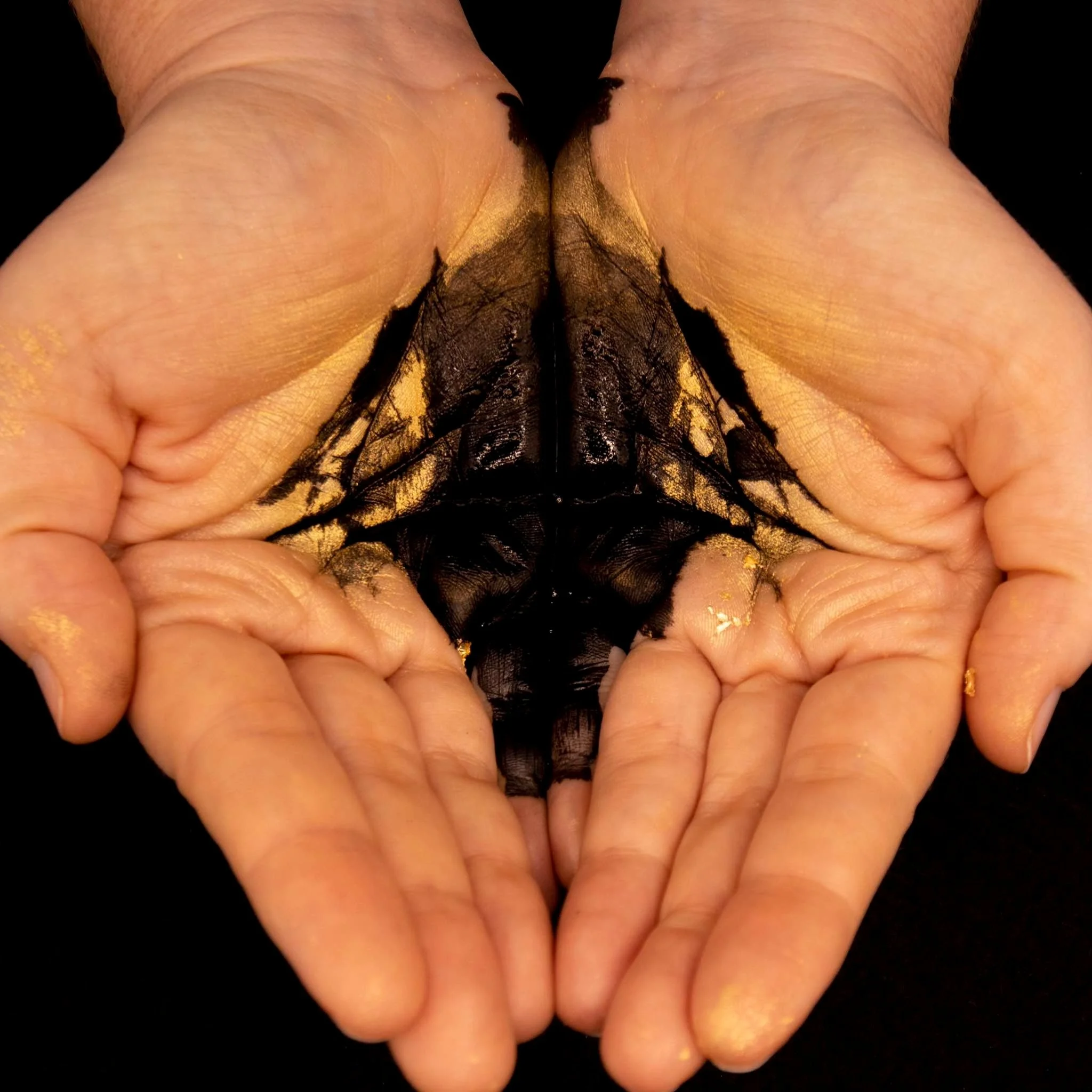 Of+Hands%2C+INSTANBUL%2C+2022_4.jpg