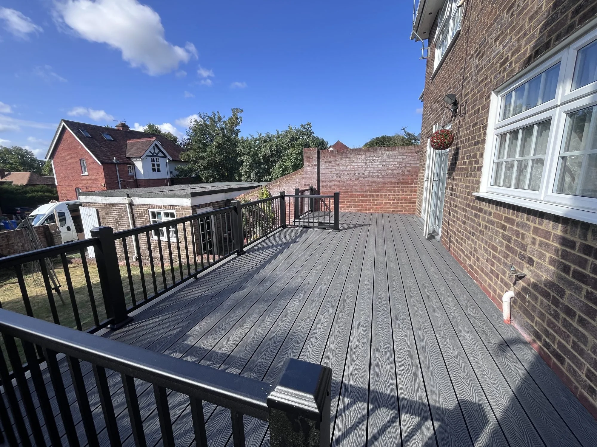 composite-roof-terrace-black-balustrade.jpg