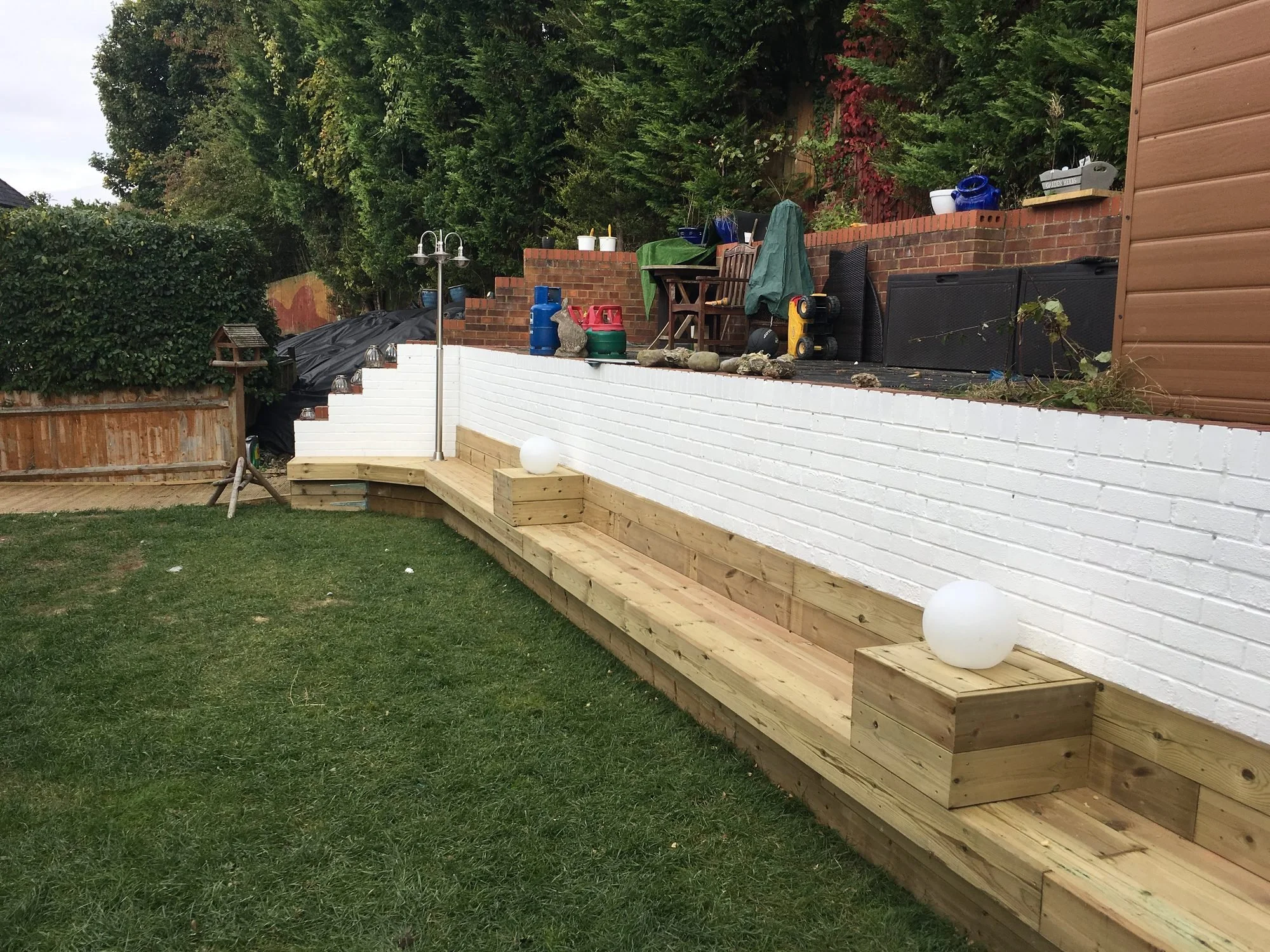 raised-timber-retaining-wall-terracing.jpg