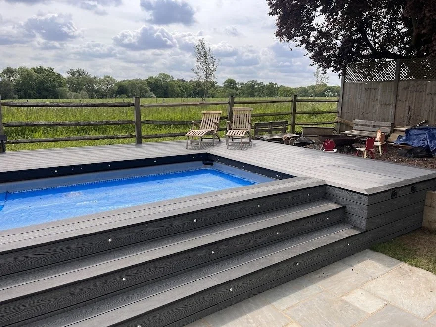 composite-decking-swimming-pool-surround-steps.jpg