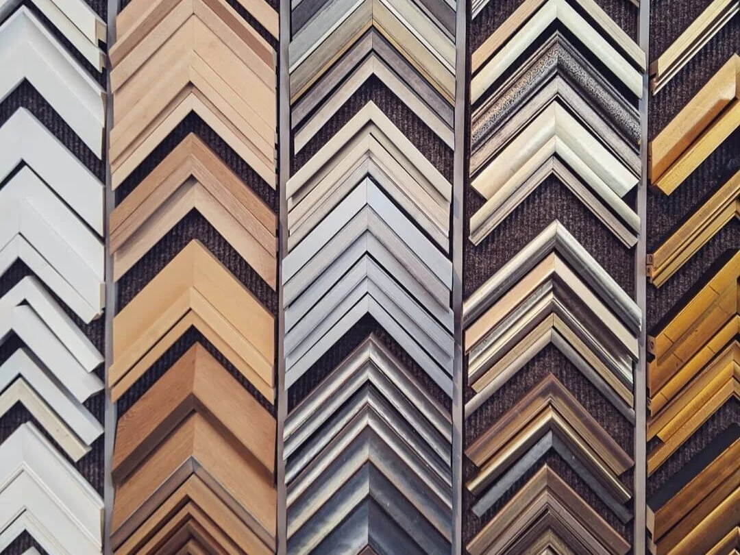 Corporate & Museum Frame