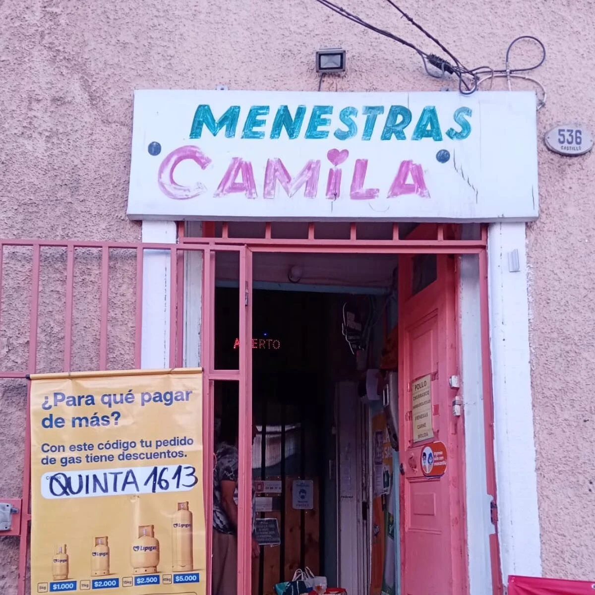 Desde el cerro Cordillera saludamos a todas las Camila 💜

#typography&nbsp;#handmade&nbsp;#sign&nbsp;#typovalpo&nbsp;#type&nbsp;#identity&nbsp;#valparaiso&nbsp;#graphicdesign&nbsp;#typographyinspired&nbsp;#welovetype&nbsp;#design&nbsp;#typo&nbsp;#va