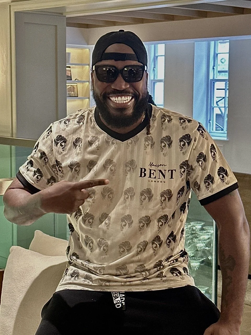 chris-gayle-wearing-maison-bent-queen-nanny-print-football-shirt1.jpg