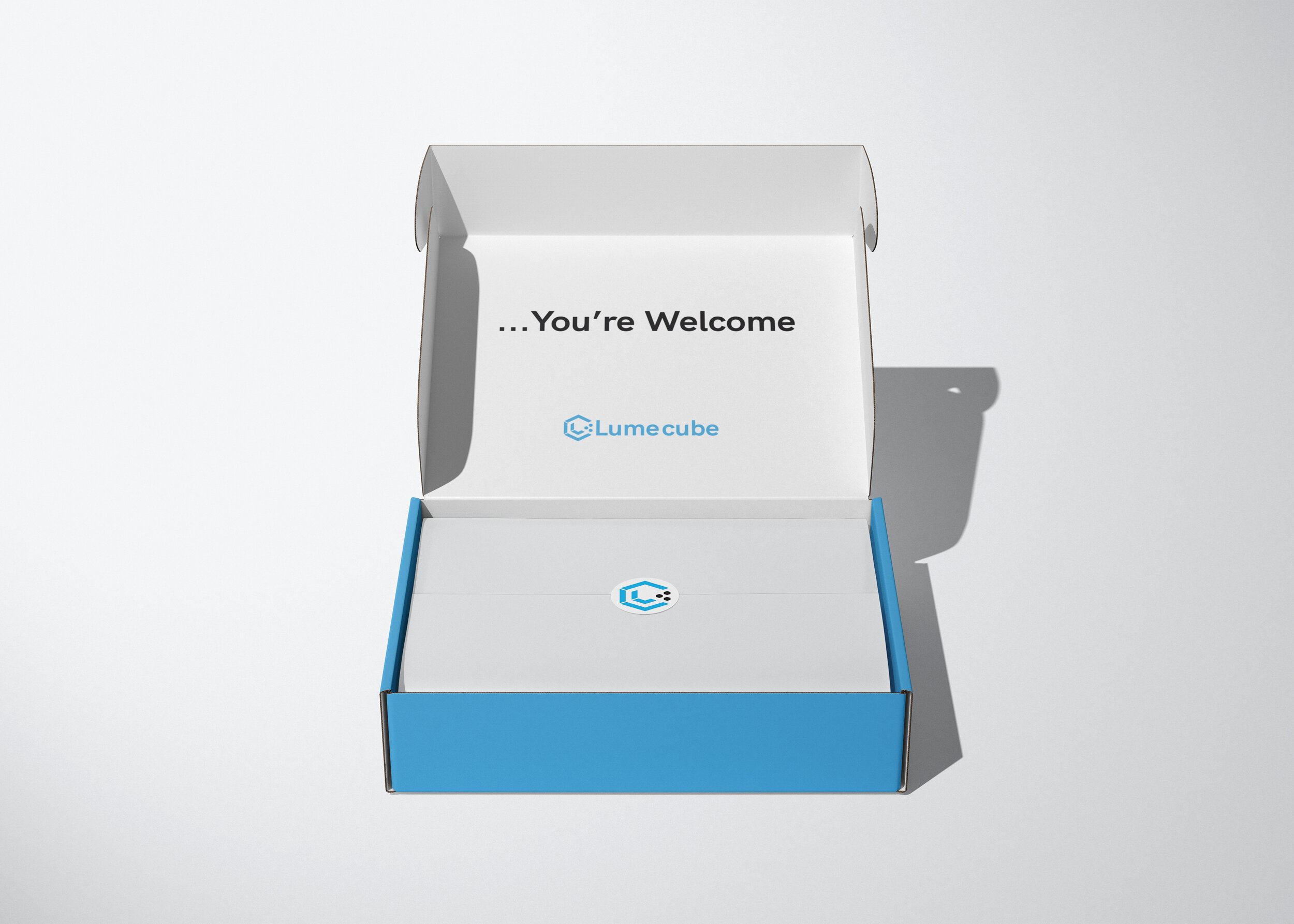 box_mock_inside_02.jpg
