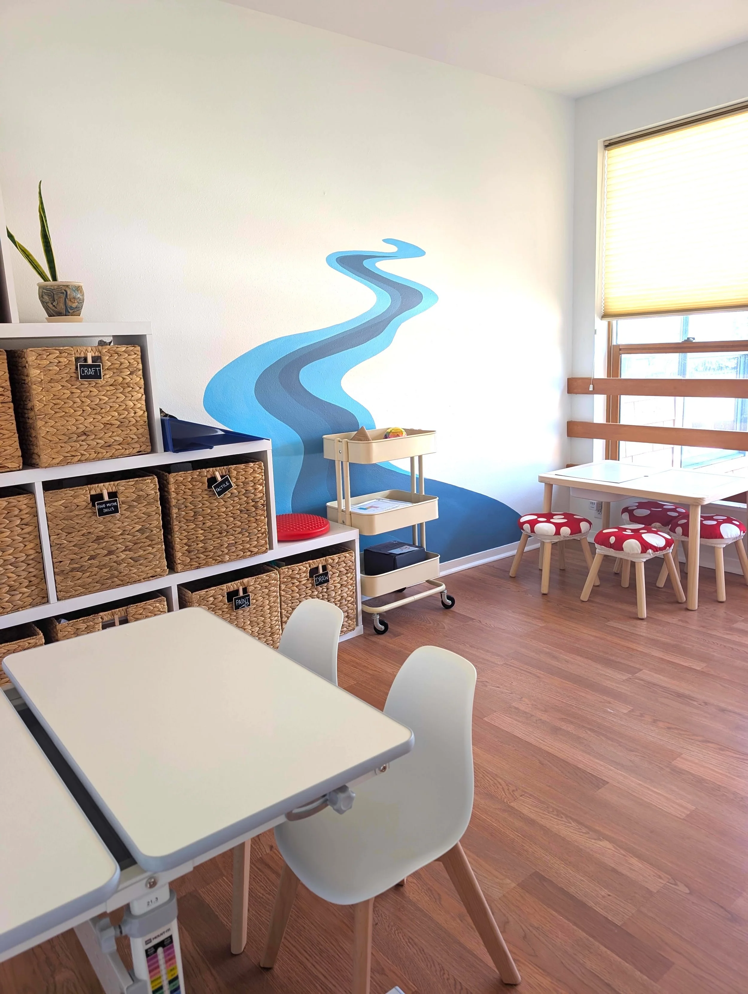 Speech Therapy image of desk and chairs