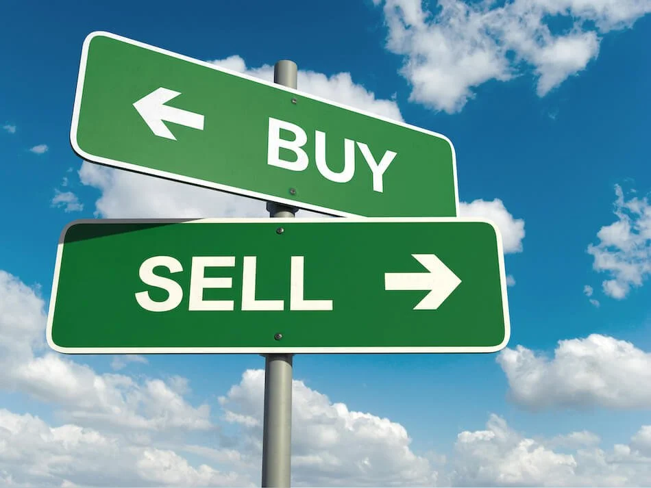 Buy First or Sell First? How to Choose the Right Move for You
