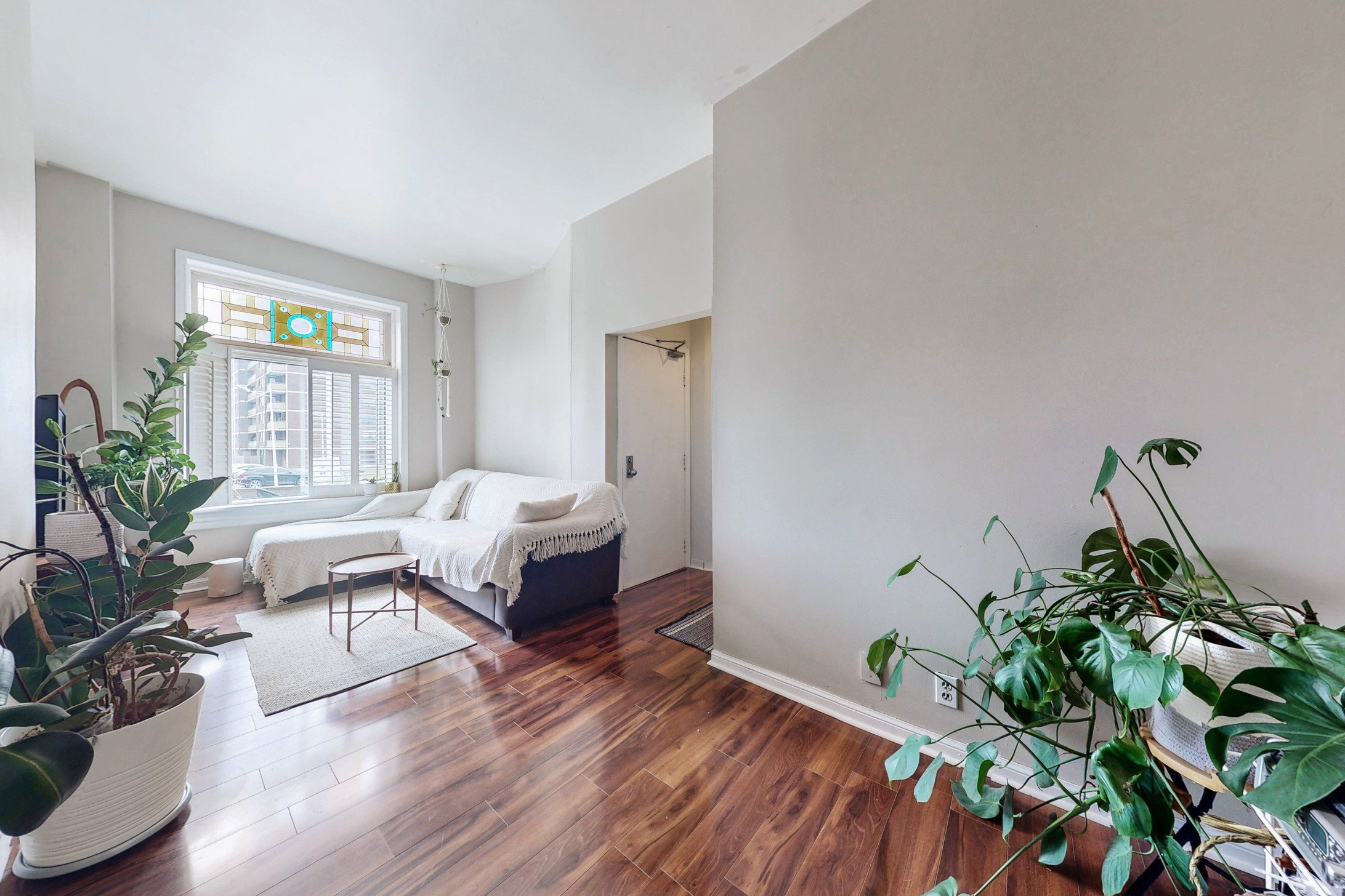 Main Floor - 1 bed unit. Living Room