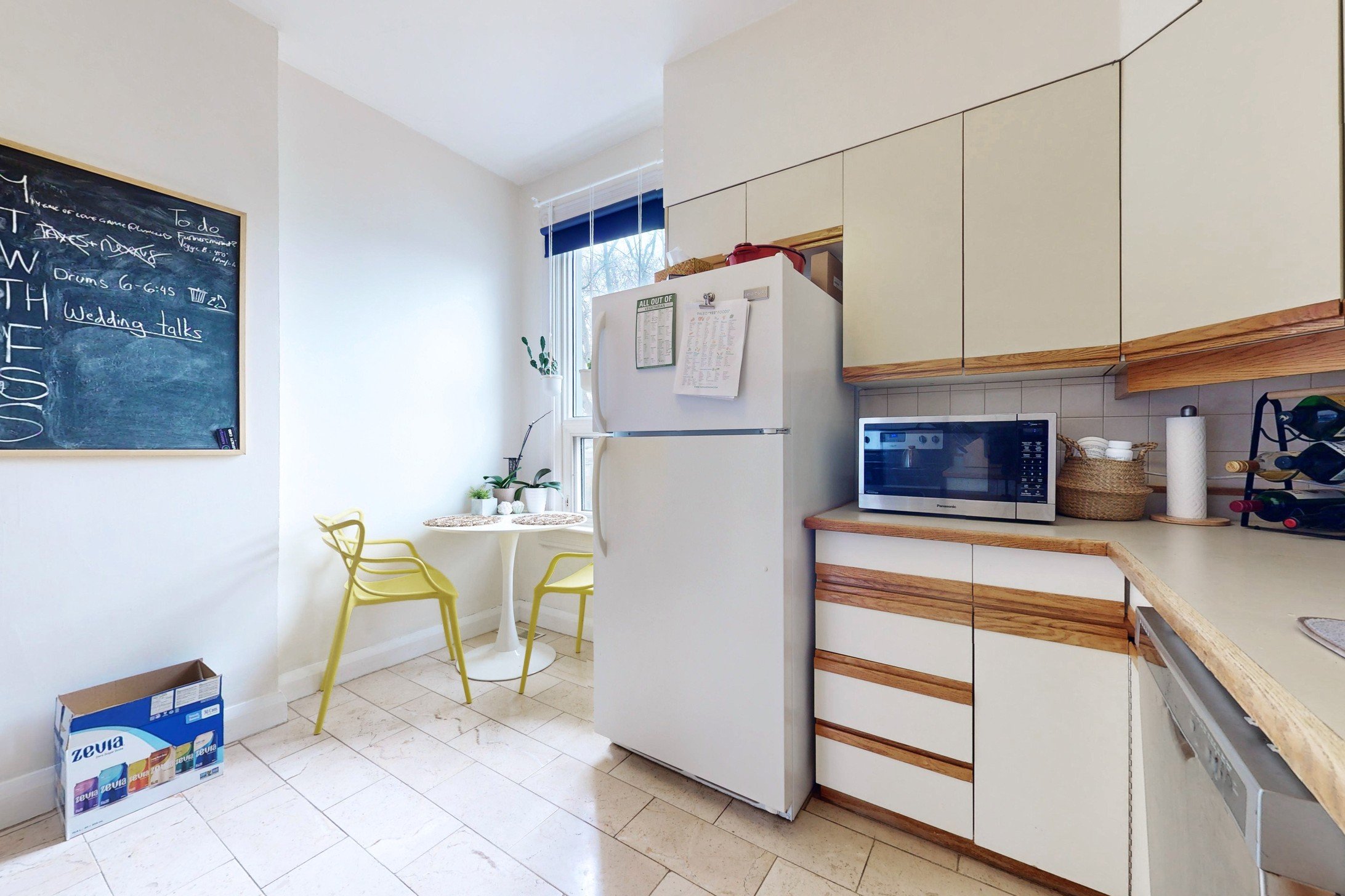 Upper 3 bed unit. Kitchen