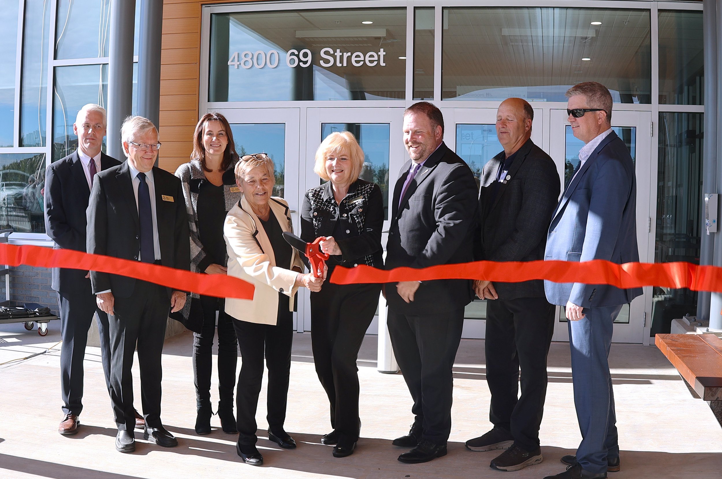 ribbon cutting group.jpg