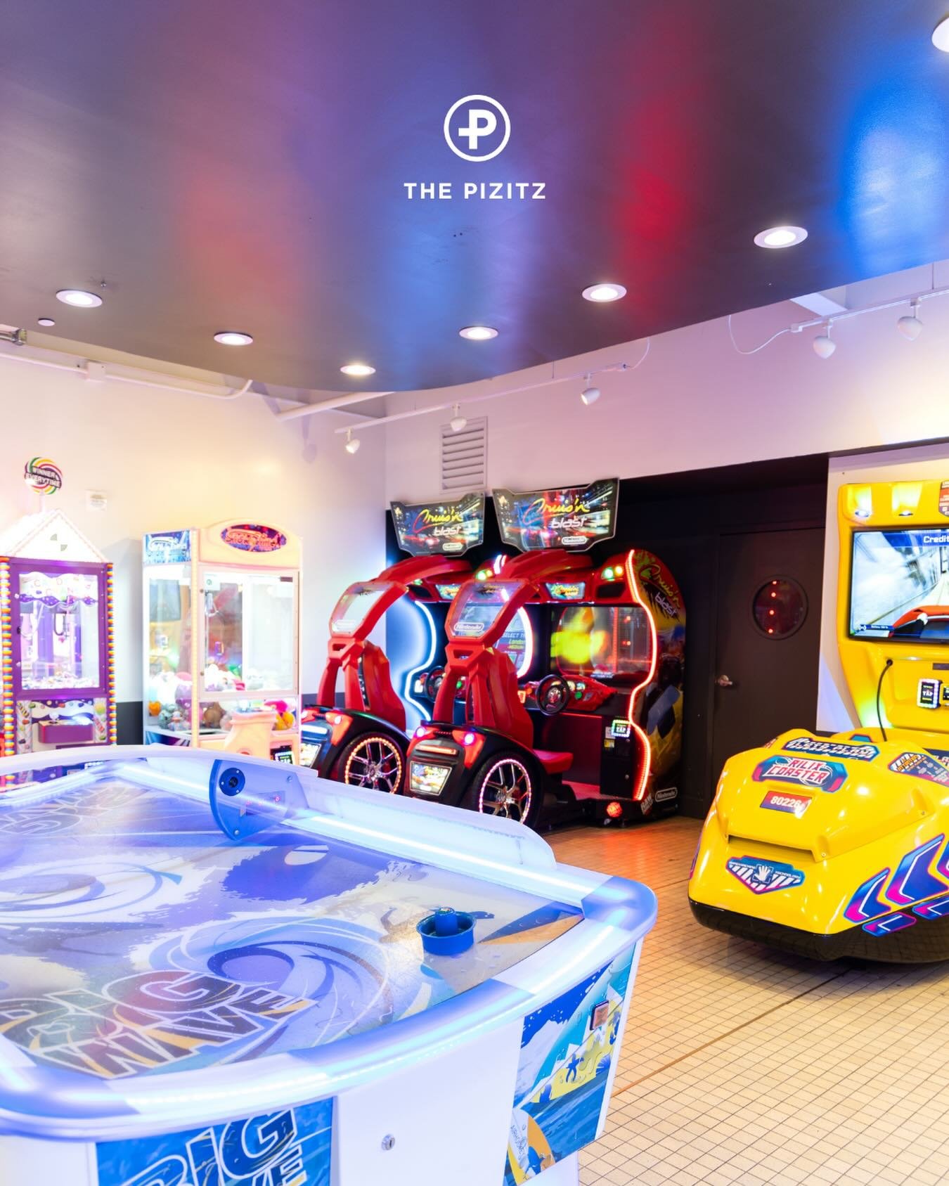 Game on at The Pizitz 
From air hockey showdowns to classic arcade thrills, this is where friendly competition meets nonstop fun. Perfect for date nights, family outings, or blowing off steam between bites. Ready player one🕹️