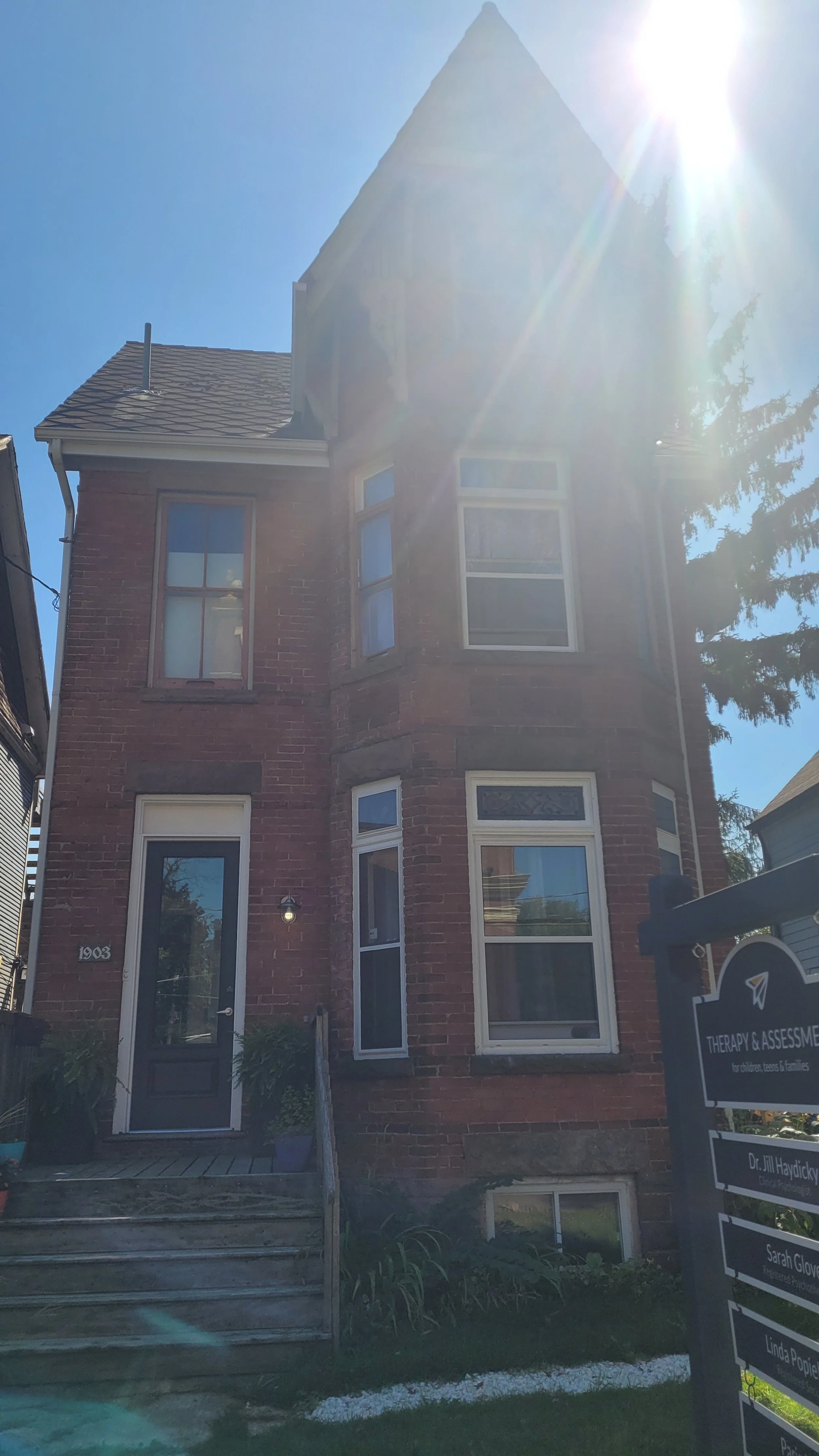 Toronto Acupuncture & TCM for Family Health Beach Acupuncture Beach