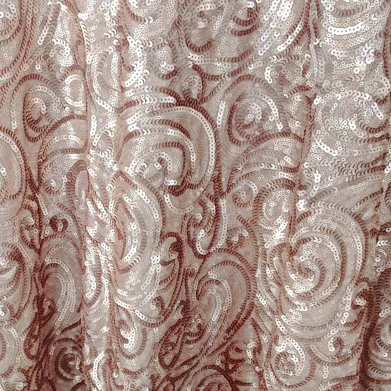 Champagne Paisley