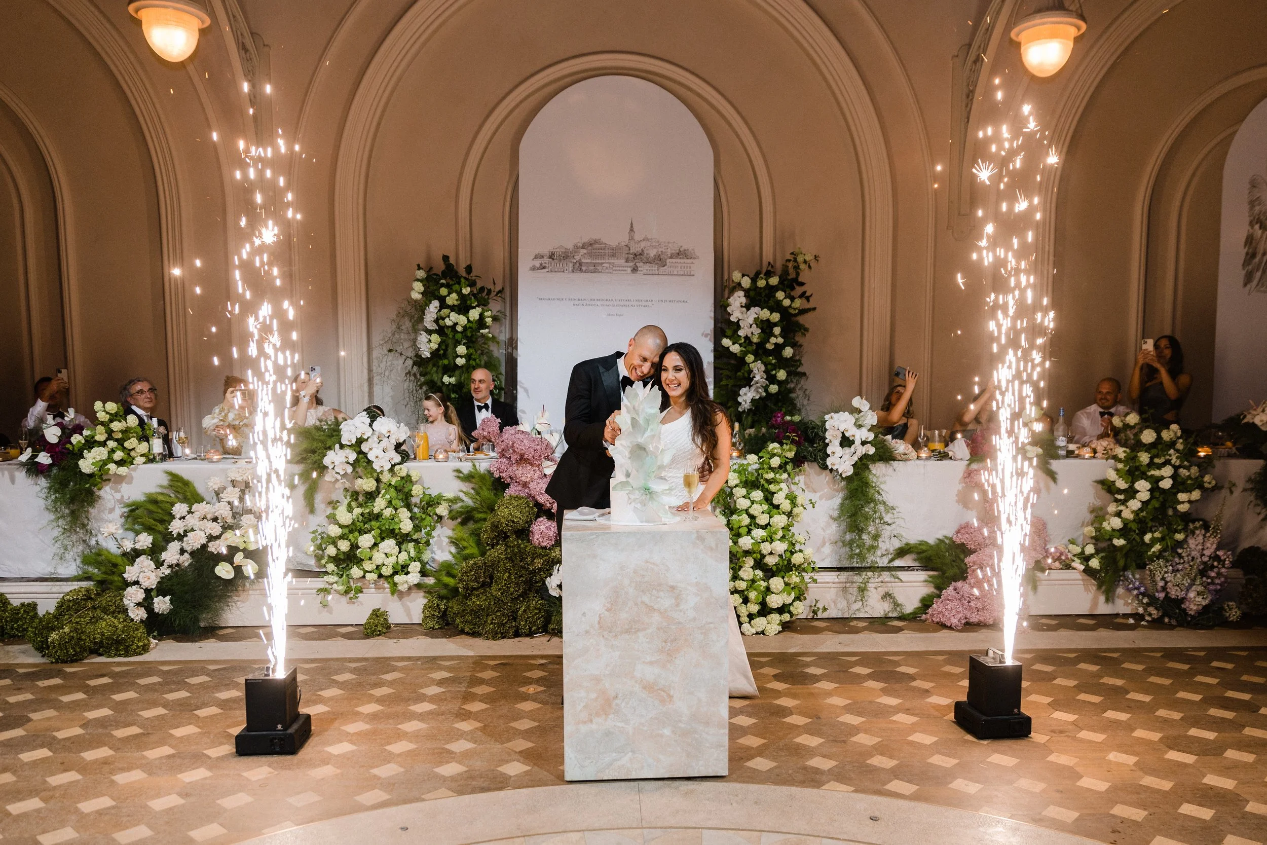 wedding-cake-cutting-sydney.jpg