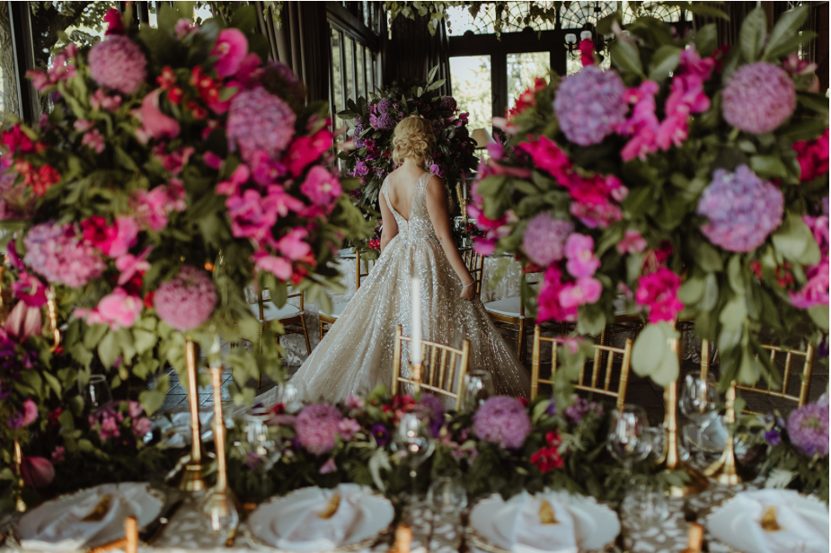 serbia-wedding-flower-reception-styling.png