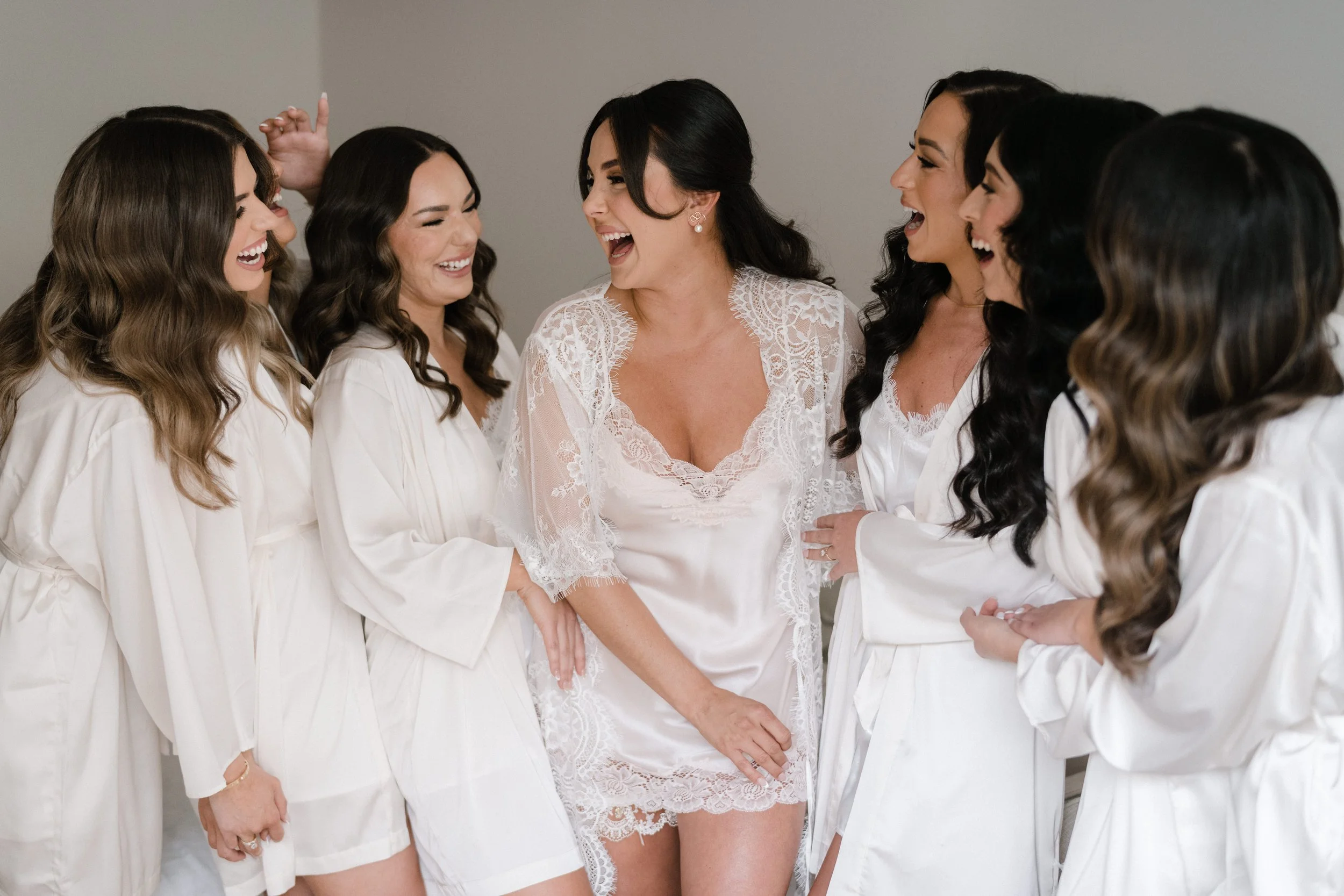 bridesmaids-getting-ready-wedding-sydney.jpg