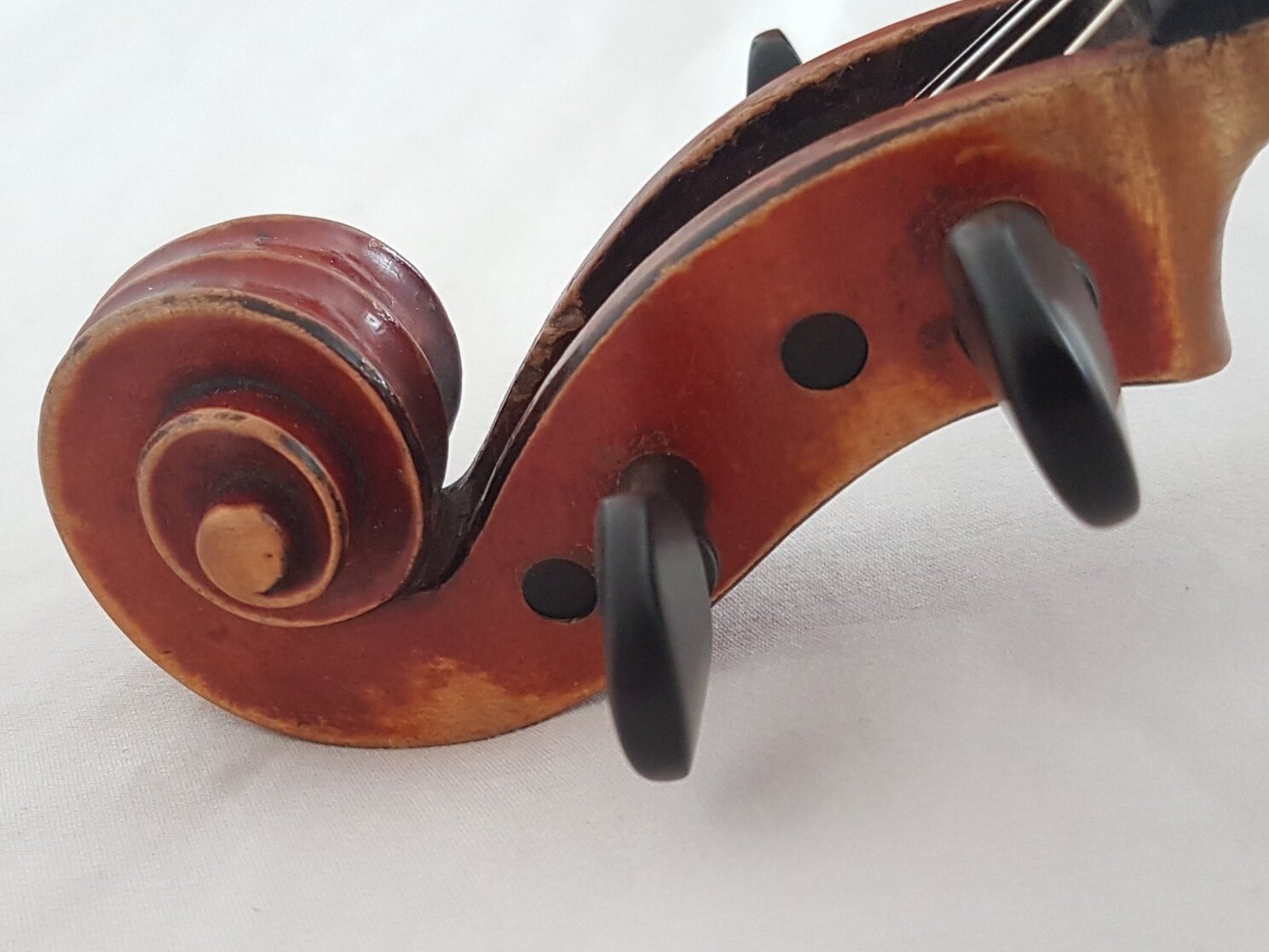 uvidenhed Køre ud Sherlock Holmes Berry and Barnes Fine Violins, LLC