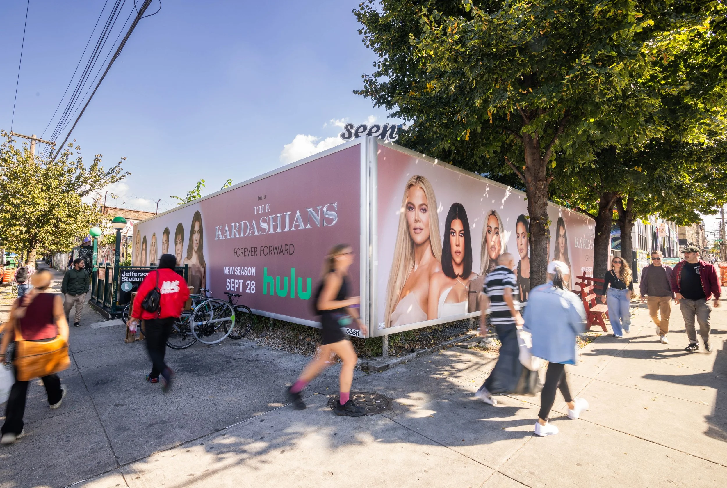 BK-172_Hulu - Kardashians_10.12.23-min.jpg