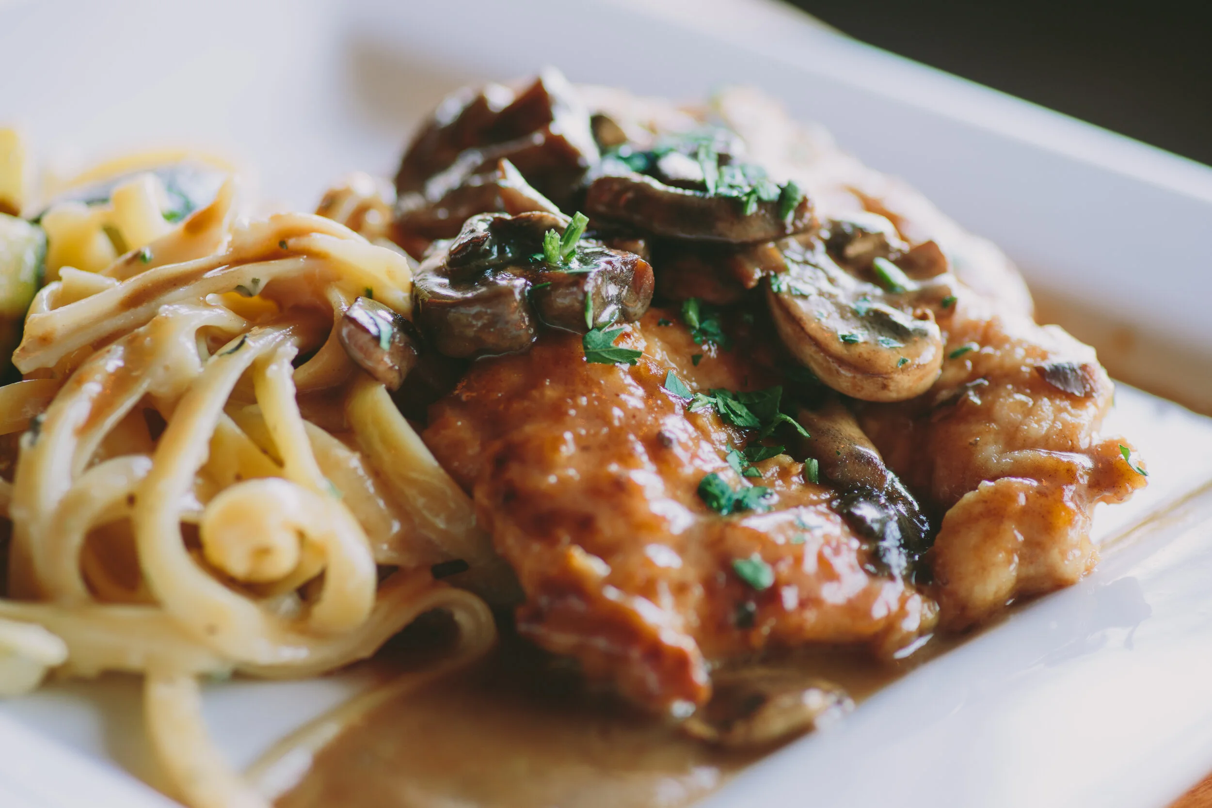 Lombardis Italian Restaurant & Bar