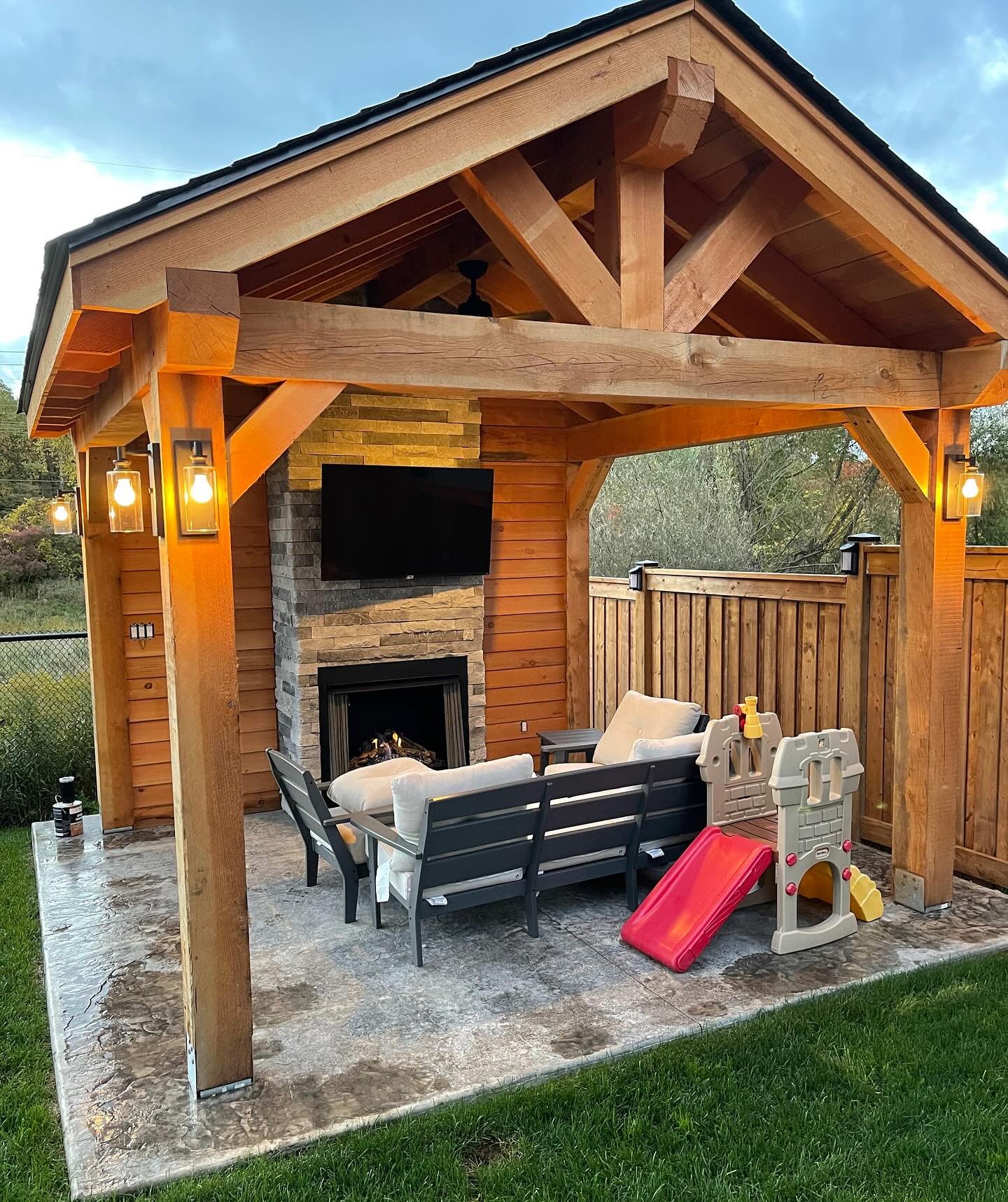 12x12 Douglas fir cabanna - Eldorado Stone 36&rdquo; Kingsman outdoor fireplace &amp; tv mount

Outdoor structures 
Interior &amp; Exterior Renovations
HVAC
Gas &amp; Propane Lines &amp; more

Call us today 🤘🏼

(905) 541-5888 
www.beyondthesite.ca
