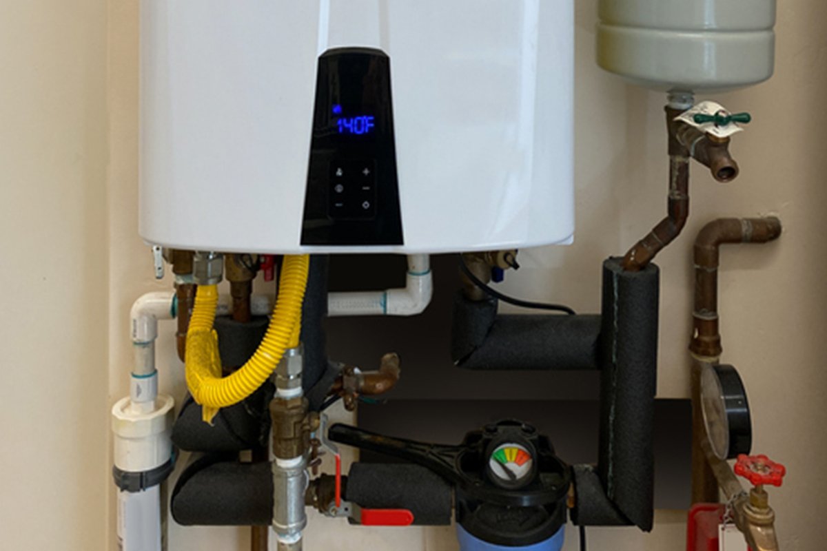 Boilers vs Water Heaters: What's the difference? 