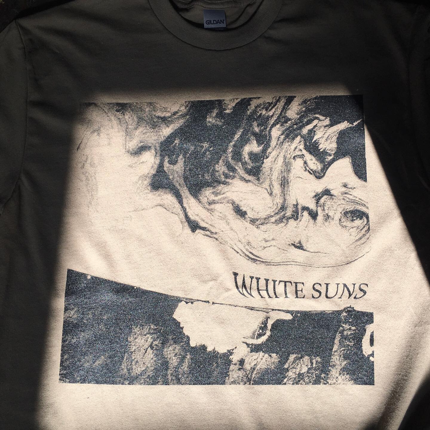 New shirts for White Suns available in limited quantities at their upcoming run of shows. Highly recommended if you love loud and weird. Design: @ok_romeo