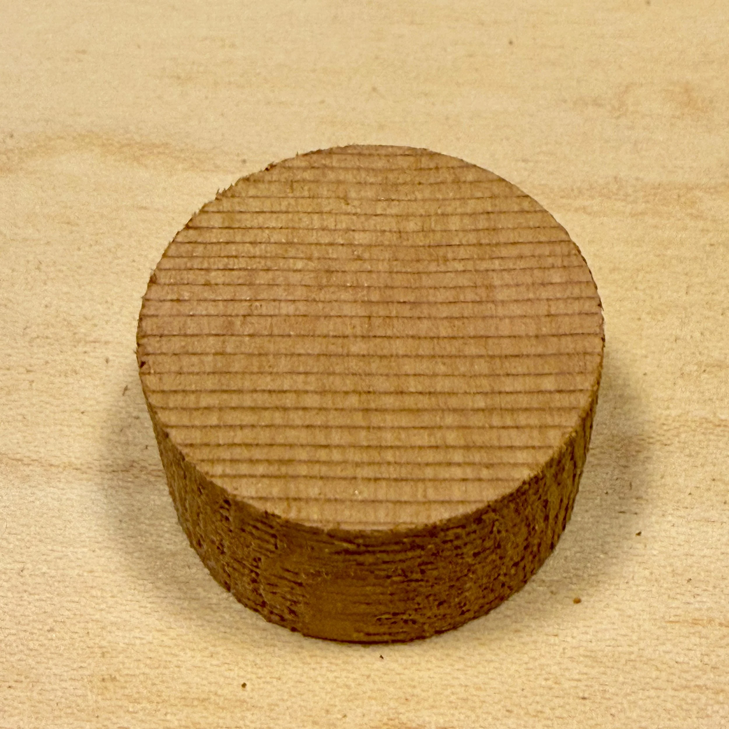 Western Red Cedar face grain close up wood plug grain detail Portland Oregon Licari Woodworks