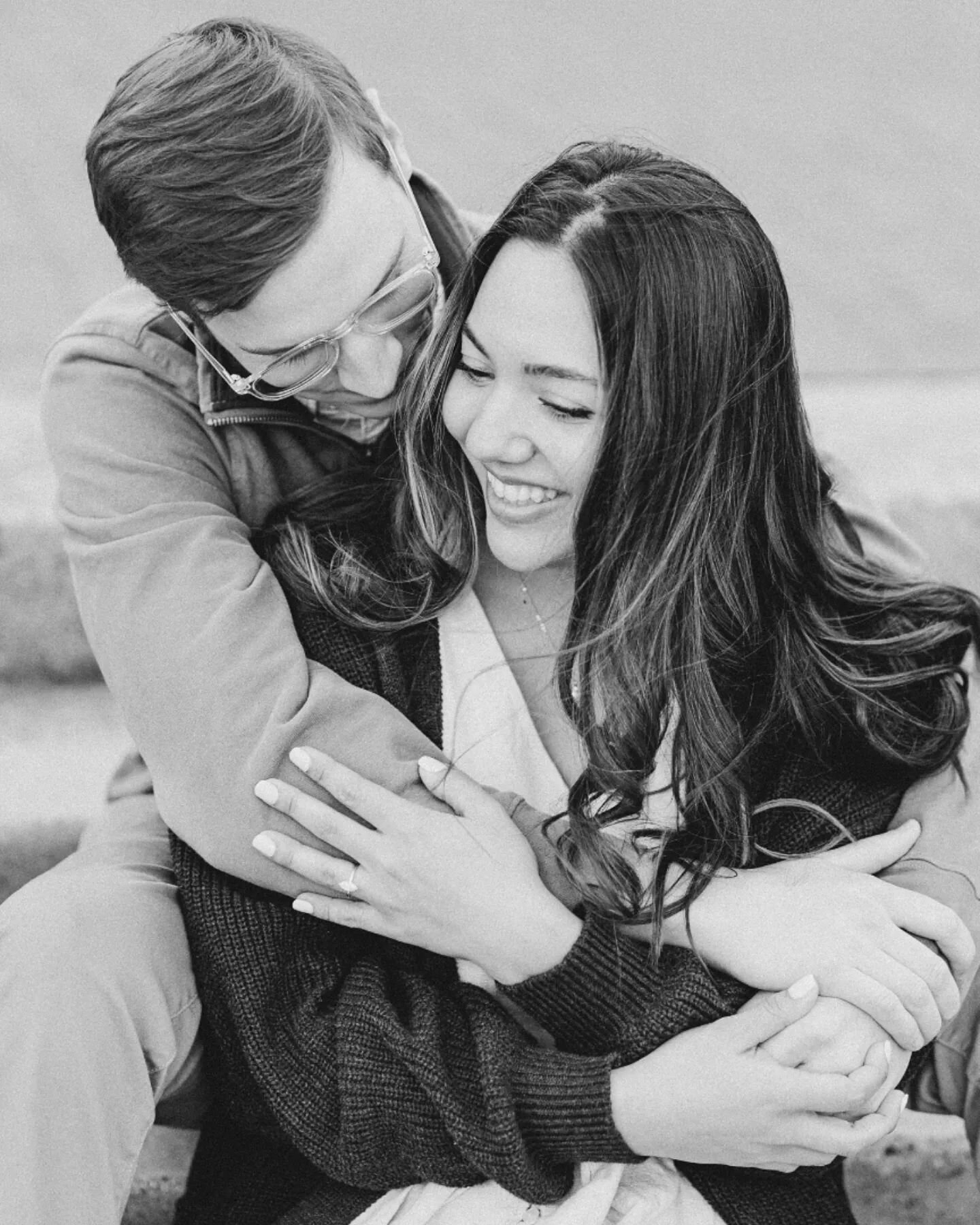 Warm hugs are the absolute best 💛 Had such a great time with this couple! More to come from this session soon :)